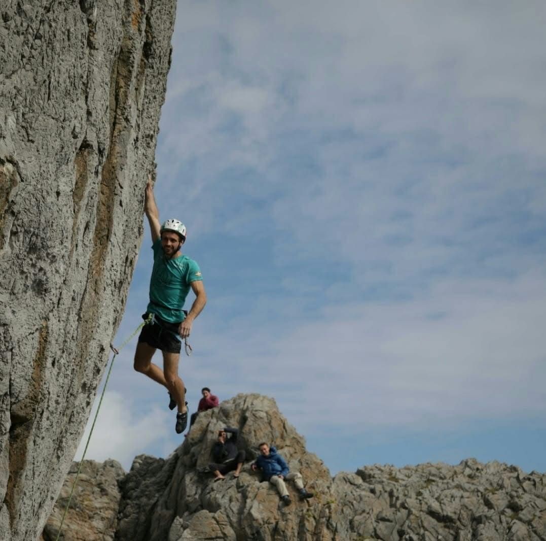 Eder Lomba climbing — photo 19