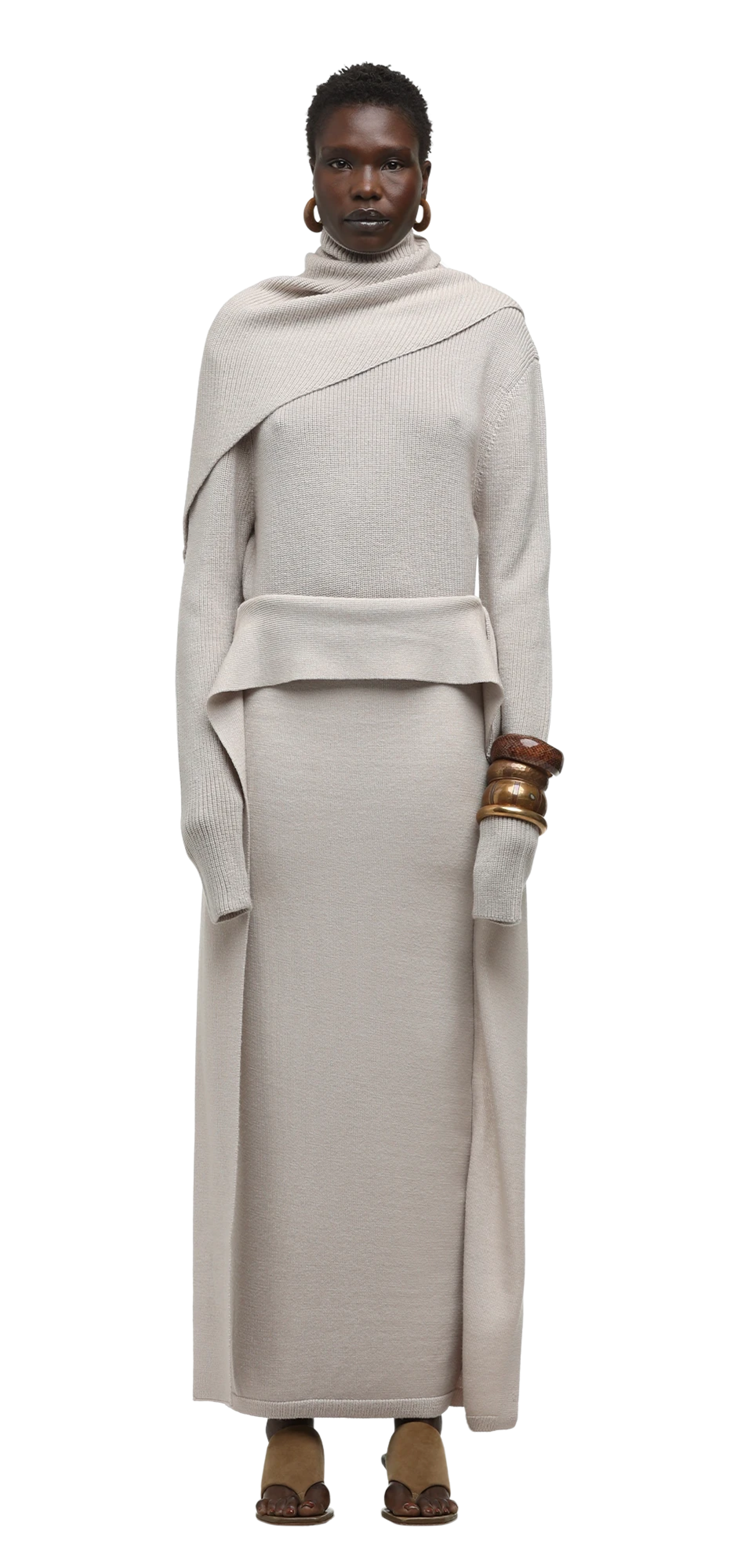 wrap-sweater-soy character front view