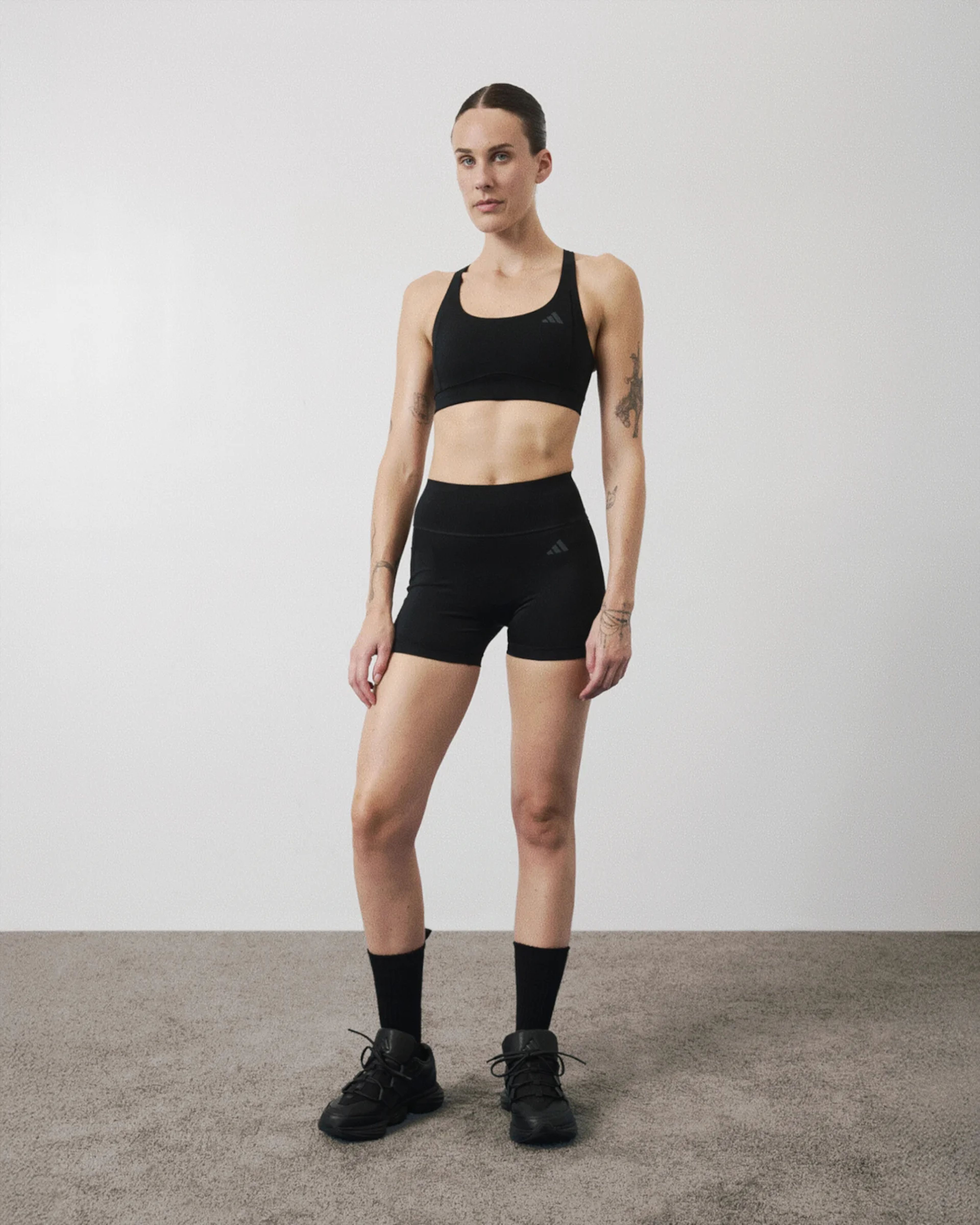 Optime Training Bra Medium Support Black - Image 2