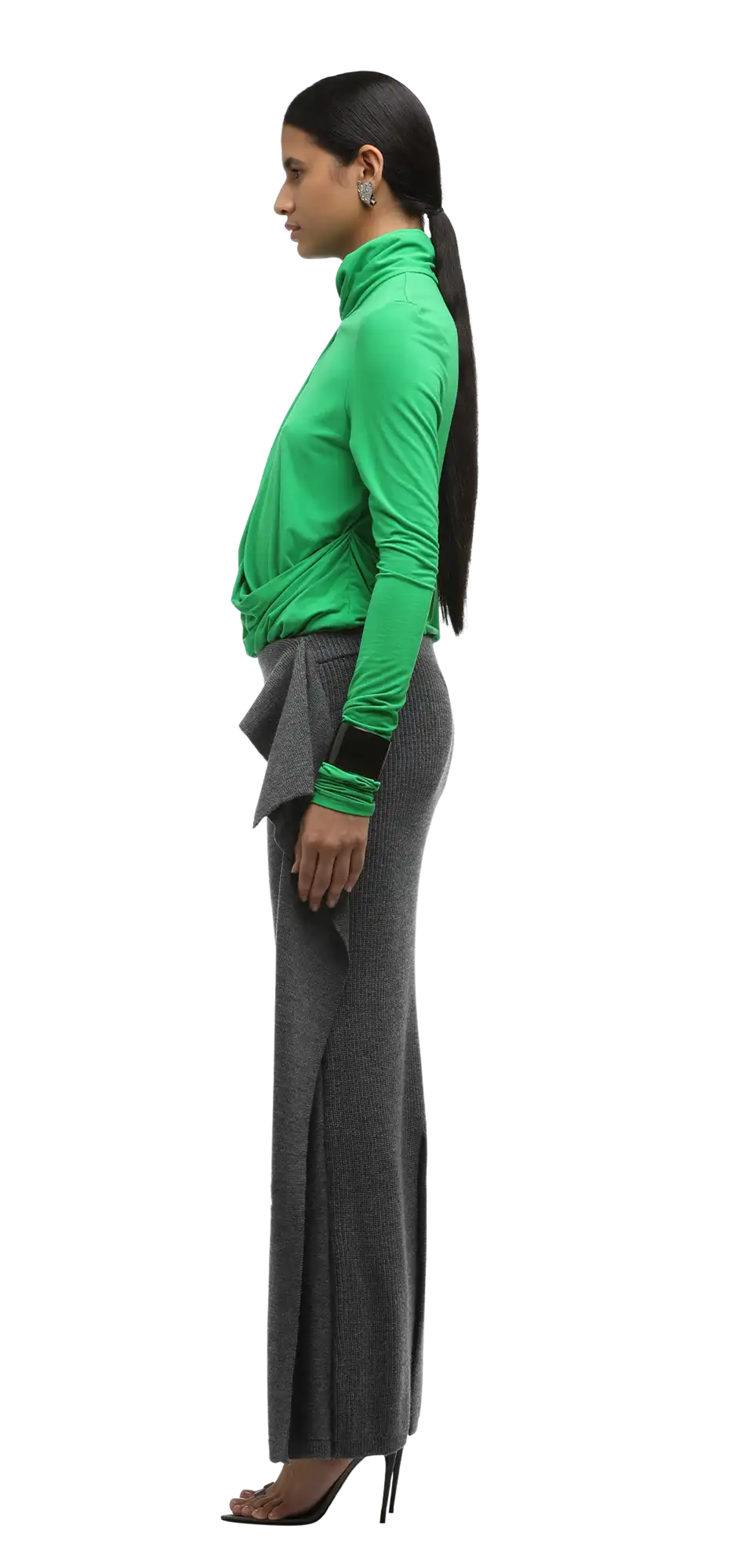 dalters-top-bottle-green character left view