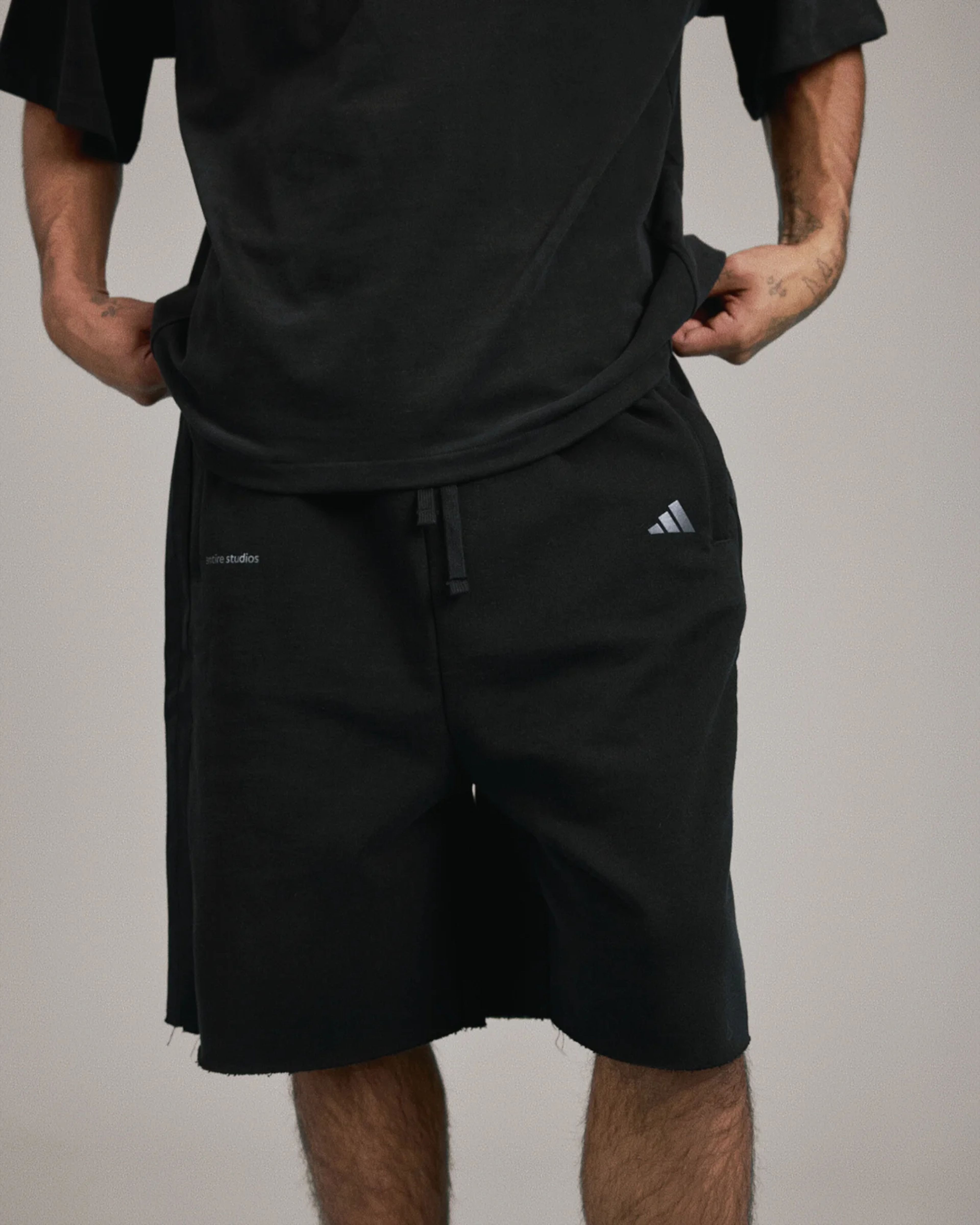 Uniform Heavy Drop Shorts Black - Image 2
