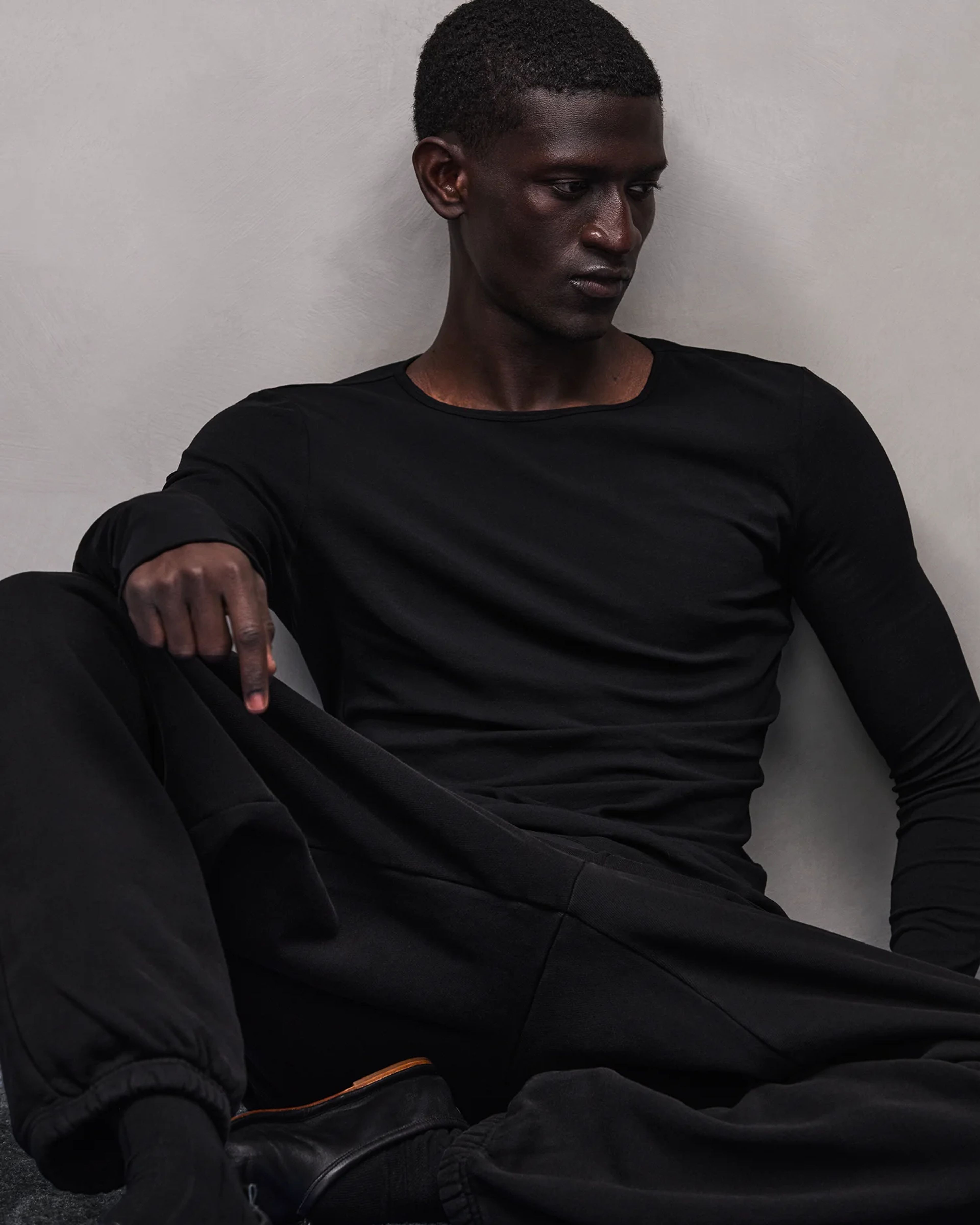 Standard Sweat Black - Image 2