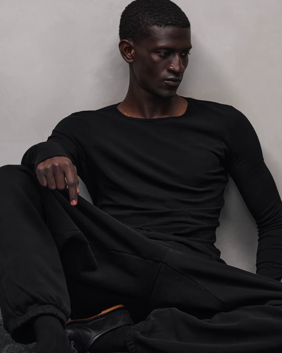 Standard Sweat Black - Image 2