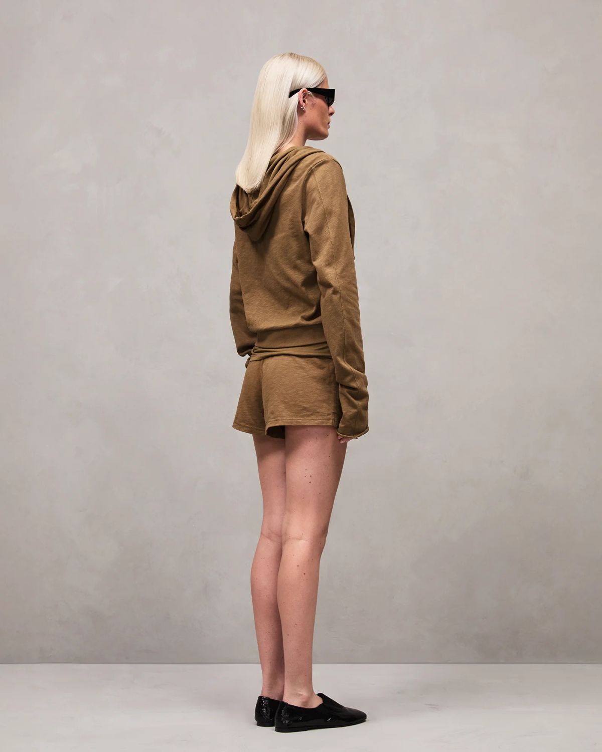 lightweight cropped zip up dune - entire studios