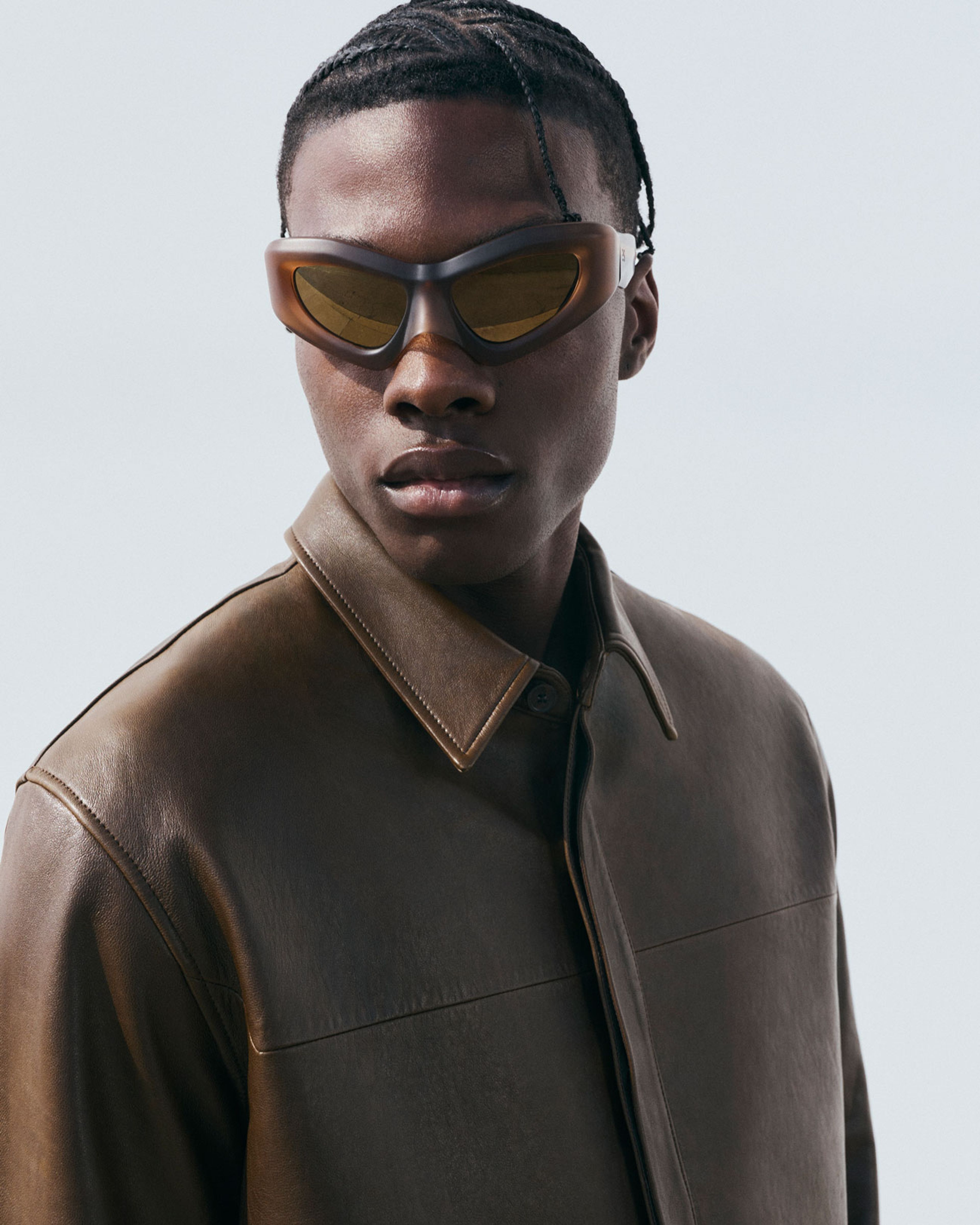 compound-performance-matte-rust photo model