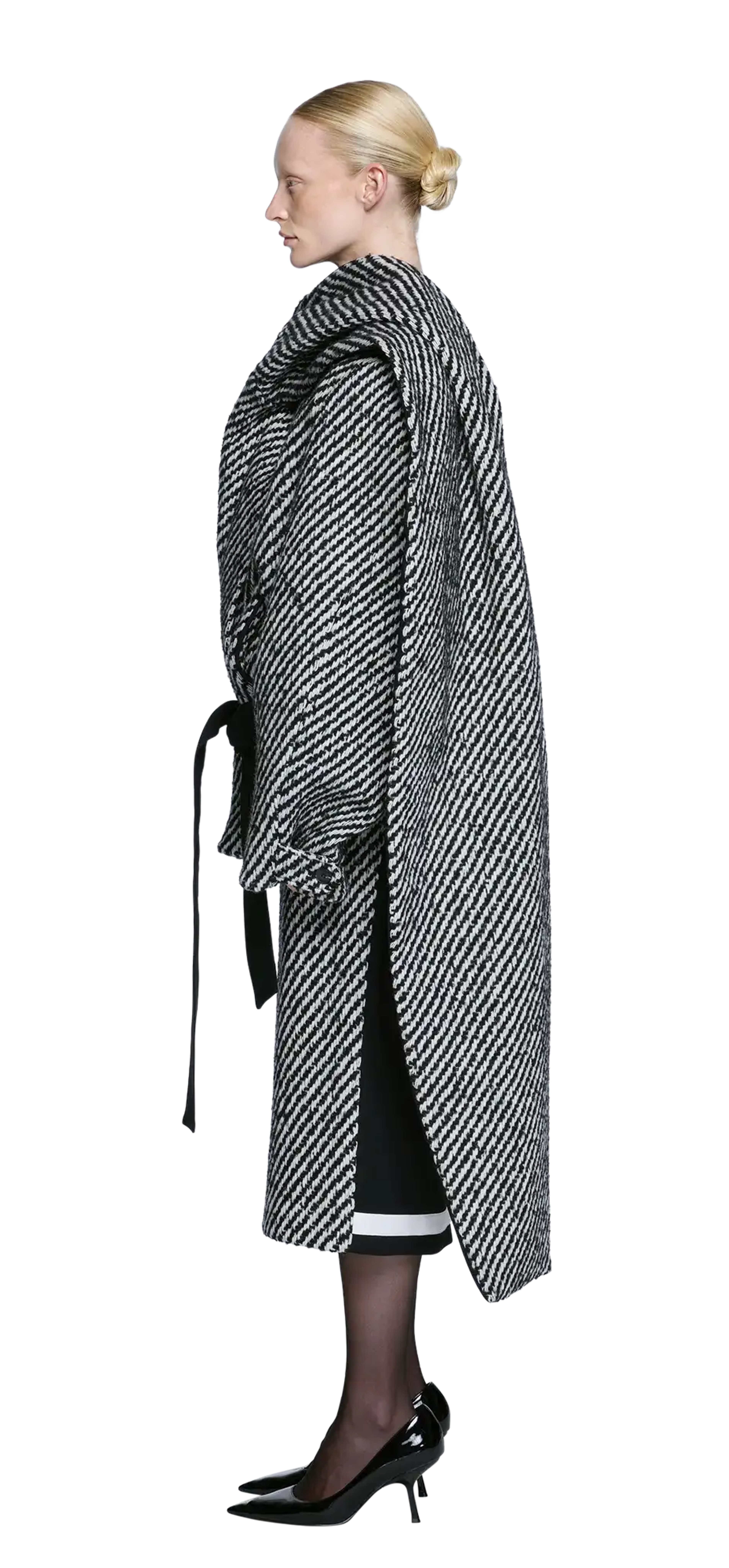 tether-jacket-chess character left view