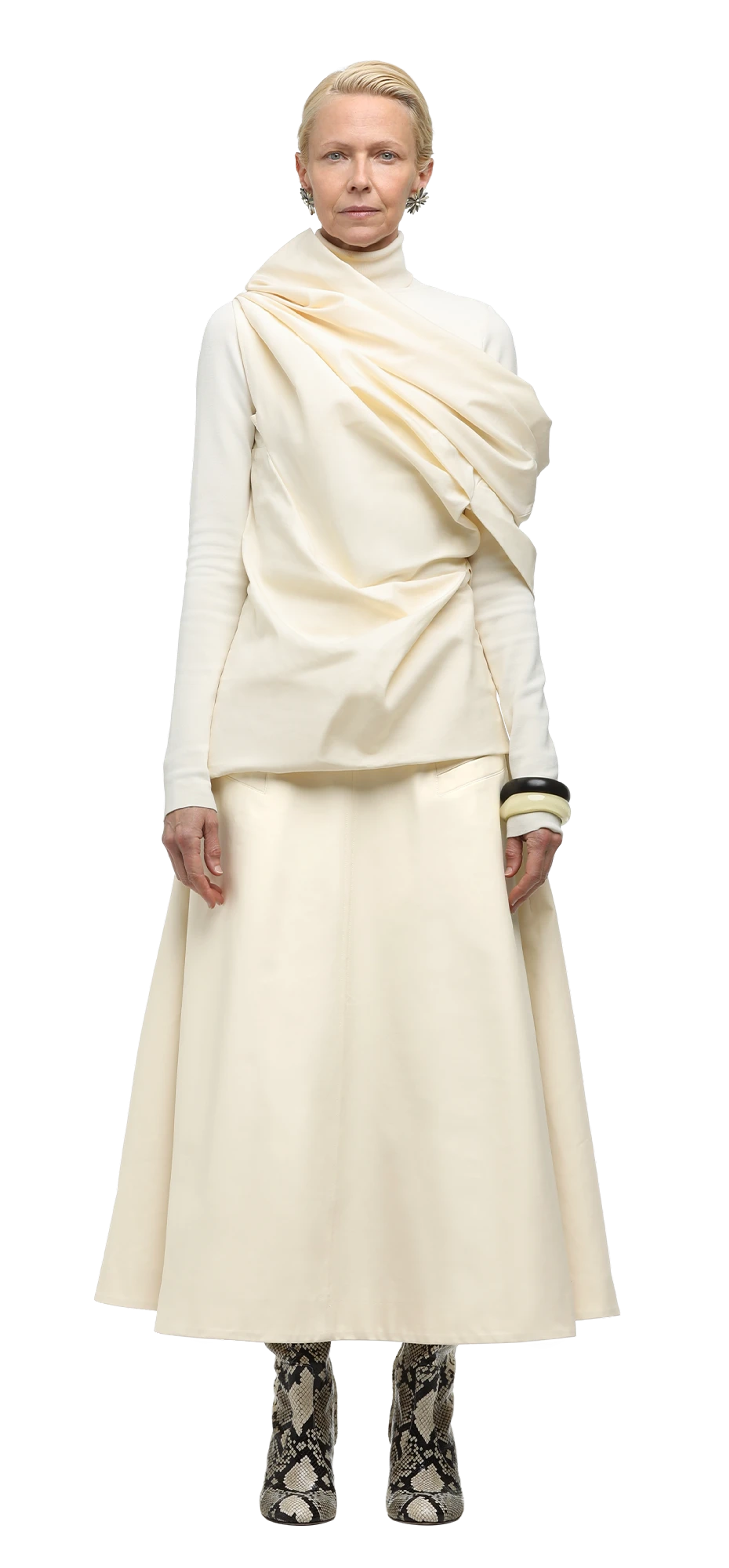 moulded-top-mid-white character front view