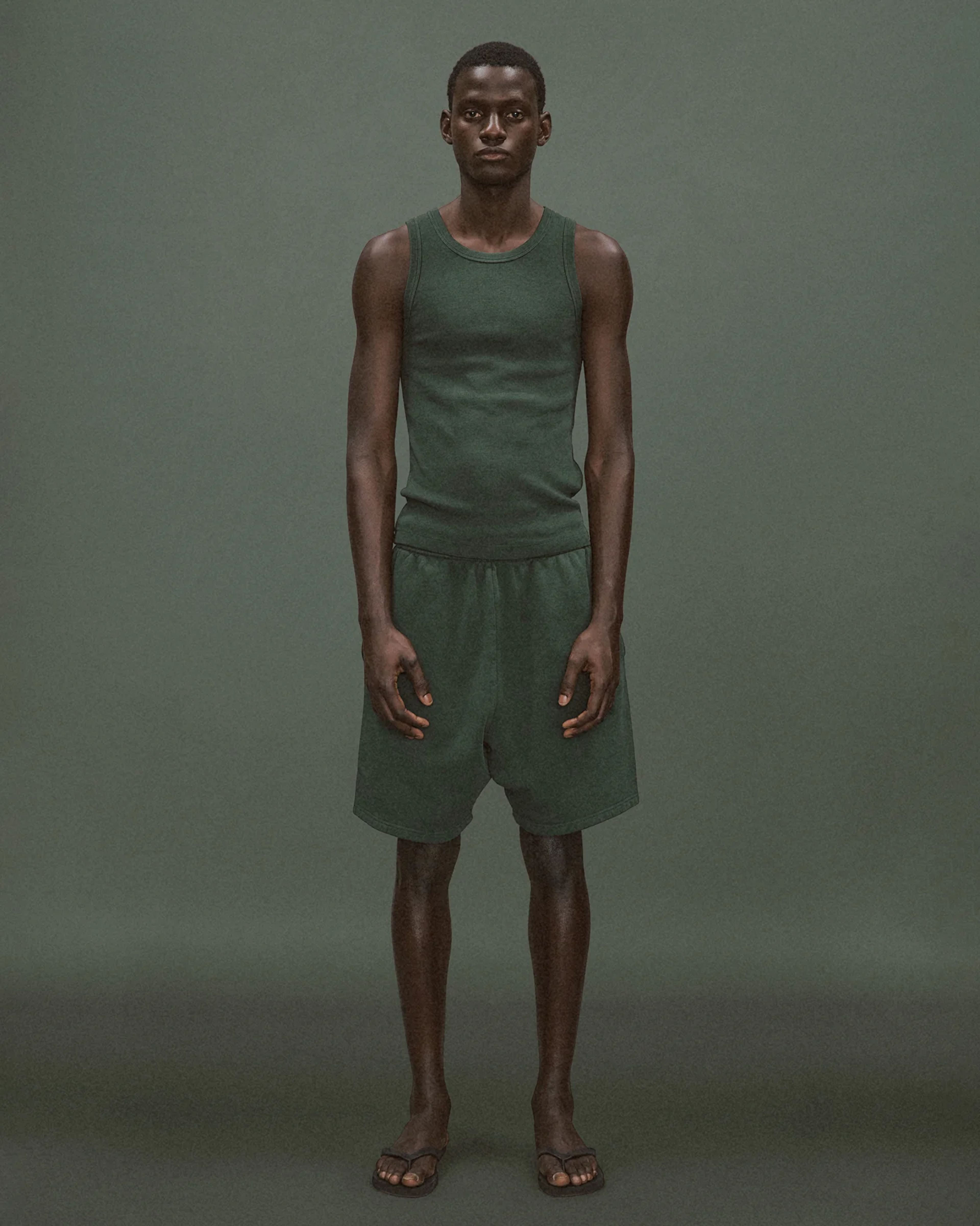 standard-sweatshort-college-green photo model