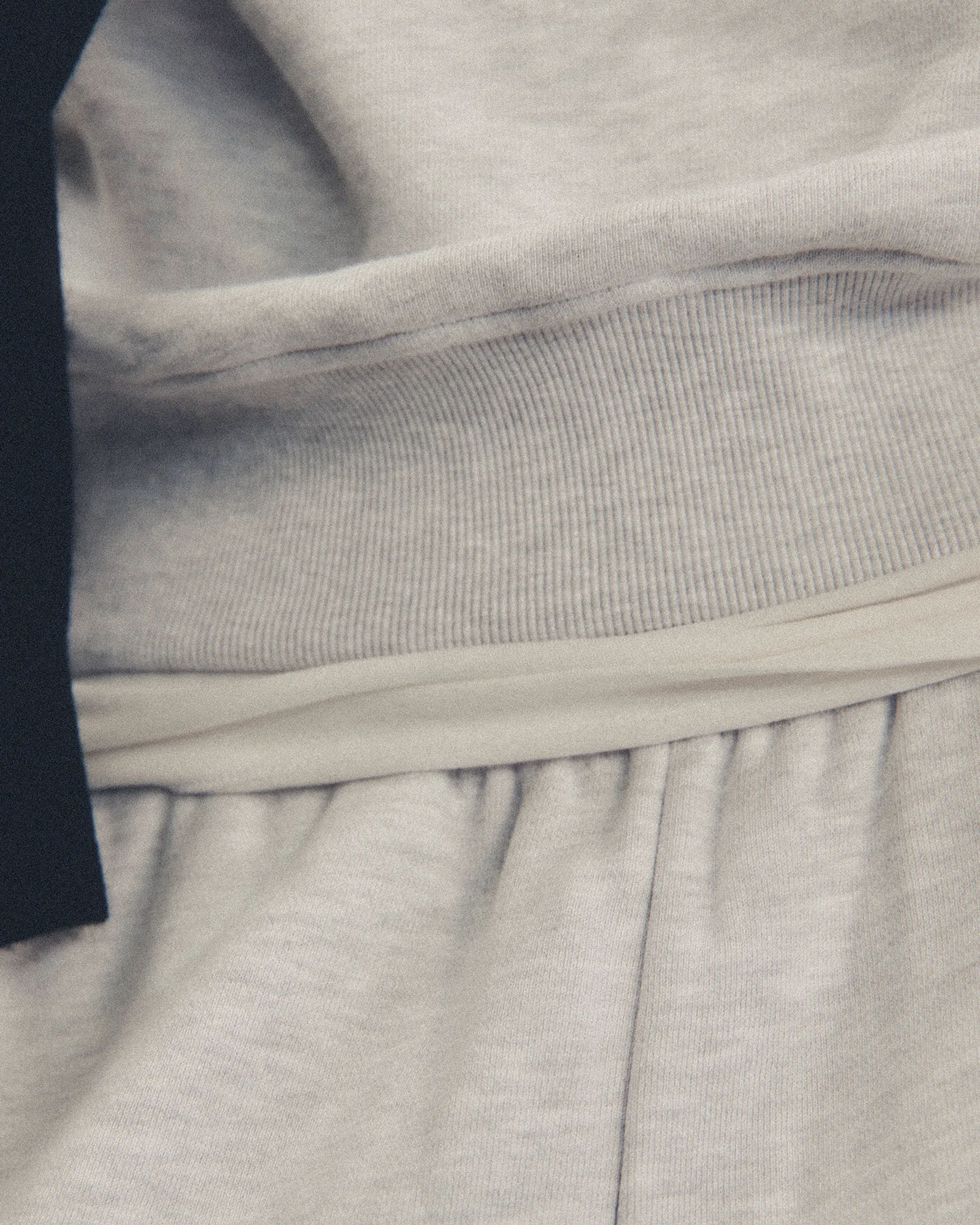 Port Pullover Heather Grey - Image 4