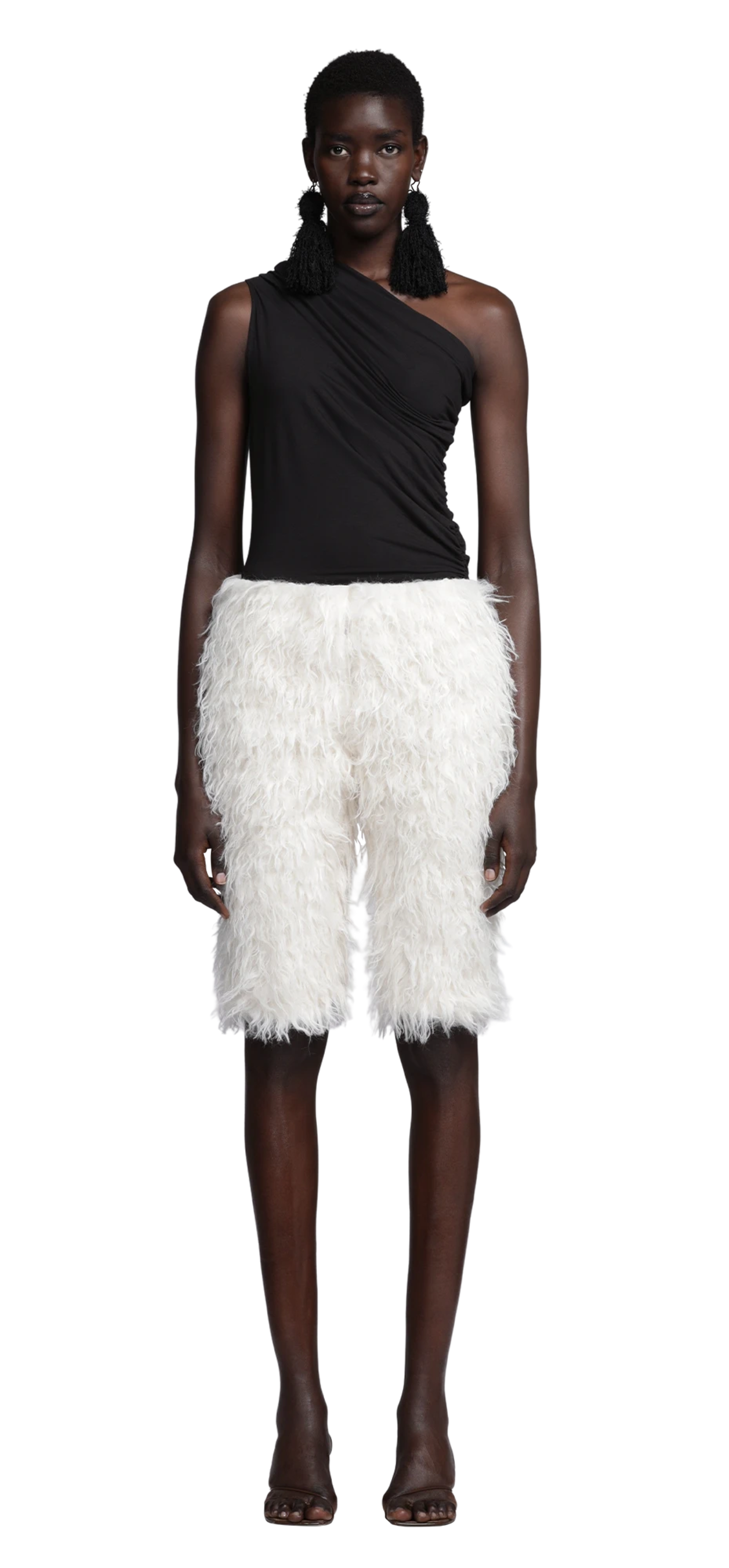 pillar-top-soot character front view