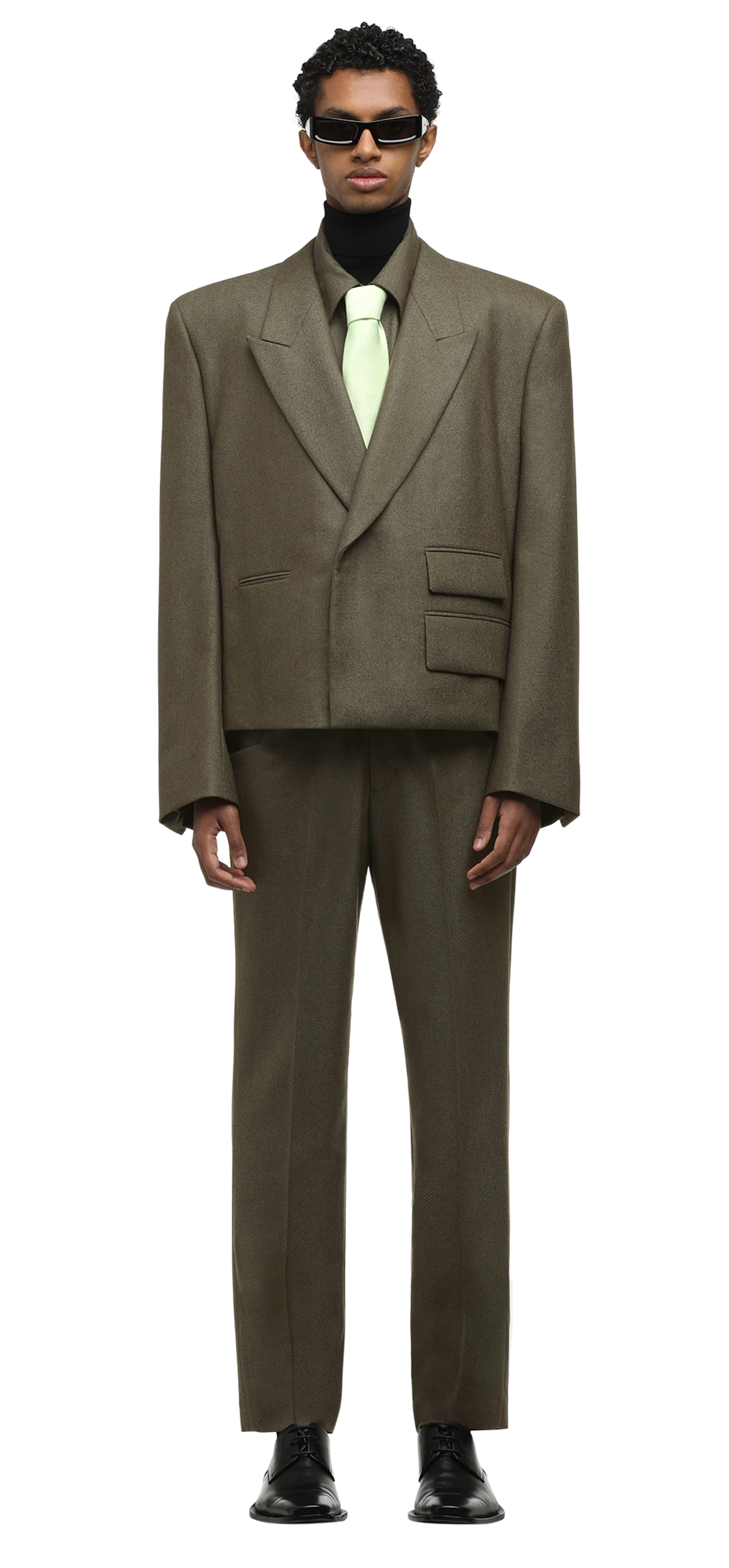 book-blazer-pear character front view