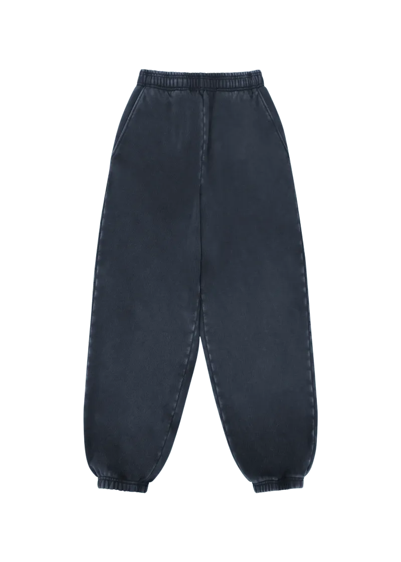 standard-sweat-salted-navy garment view