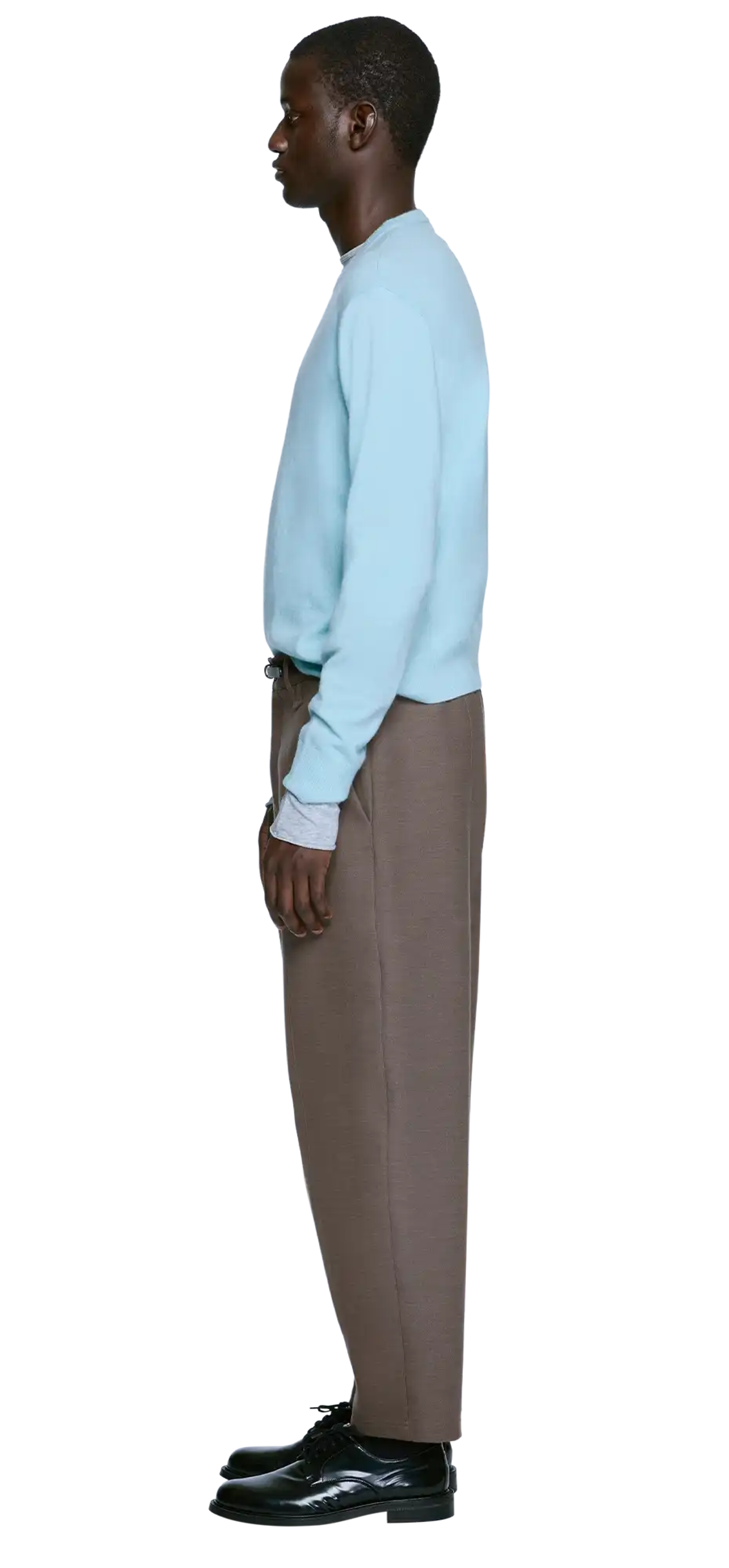 ari-pant-moth character left view