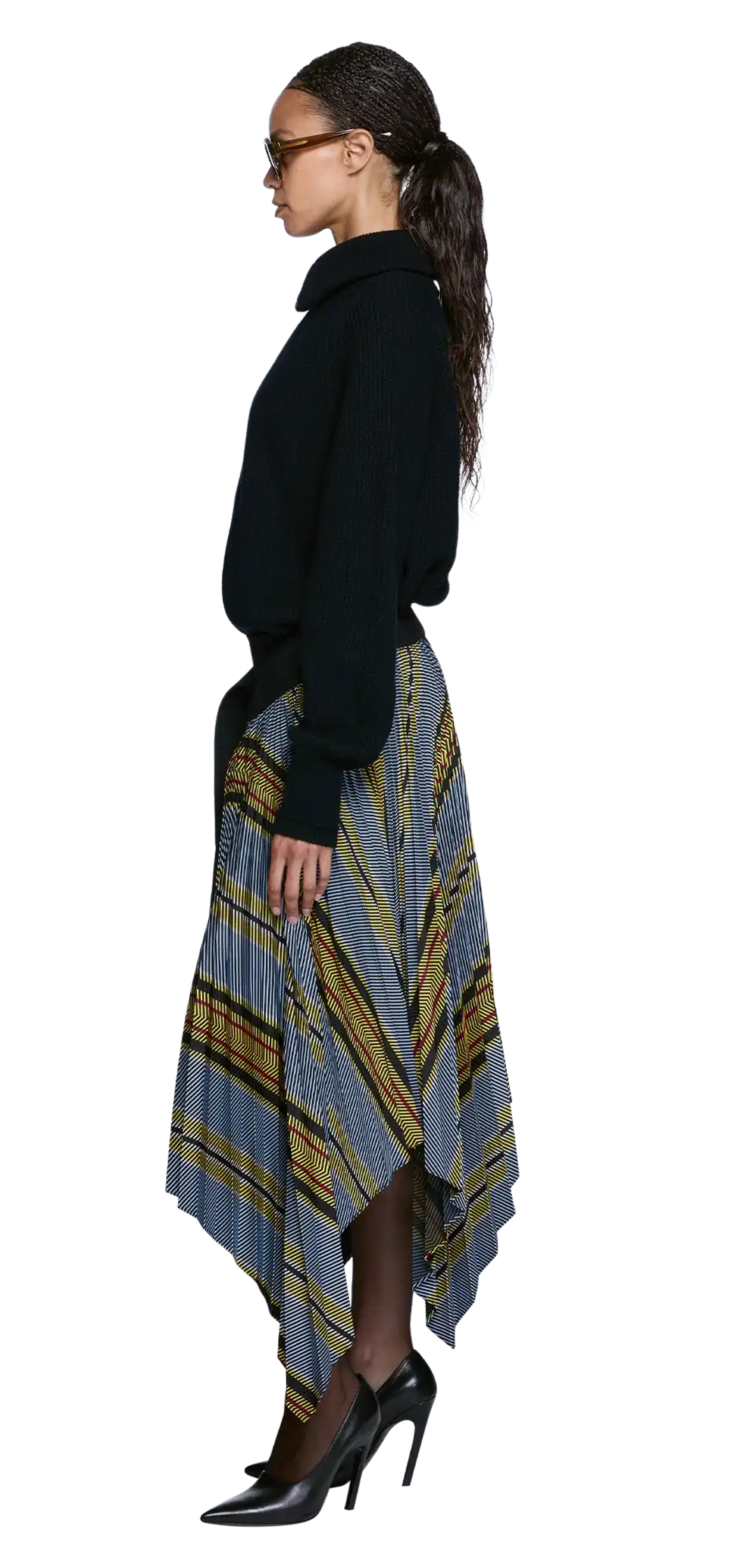 panel-pleat-skirt-signal character left view