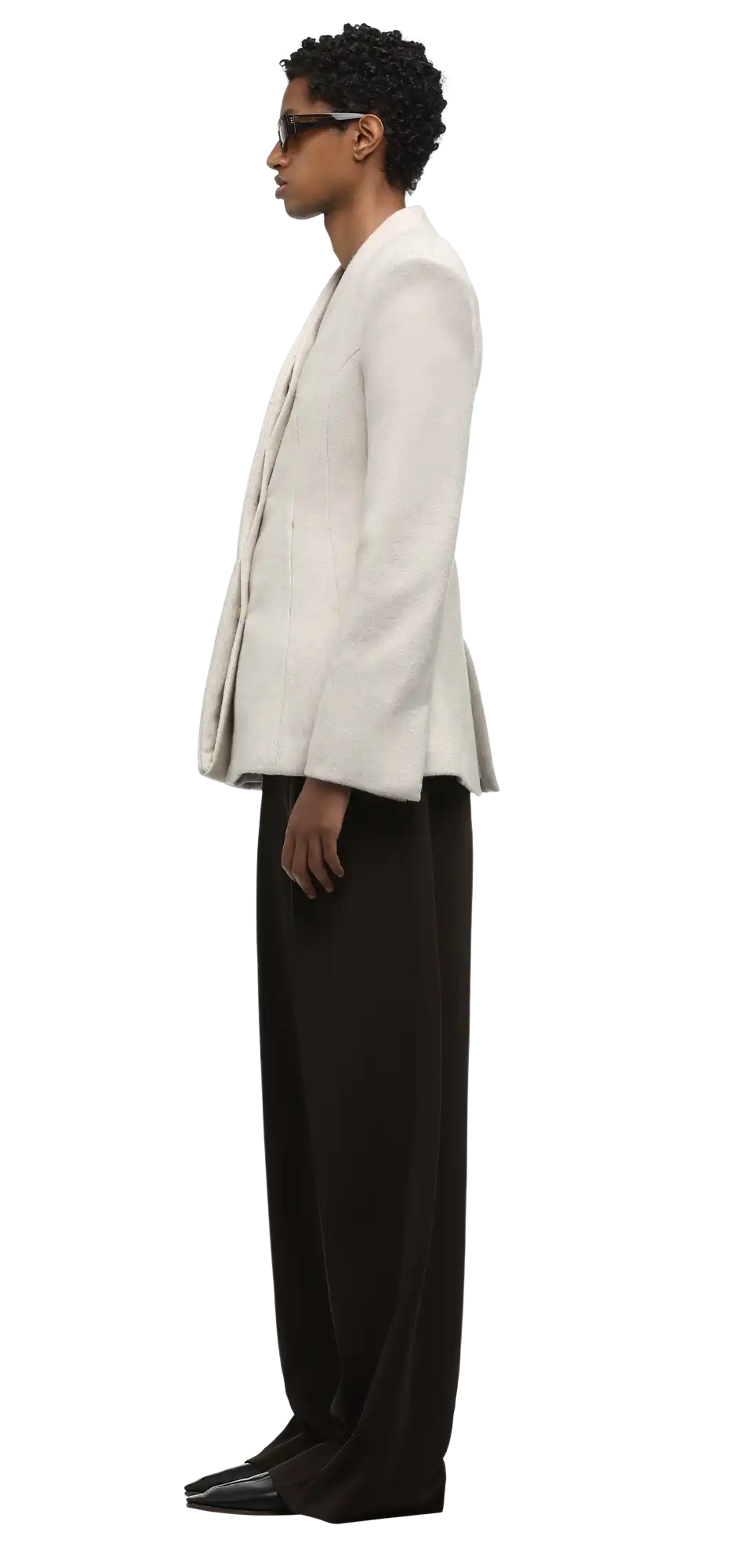 vessel-jacket-cream character left view