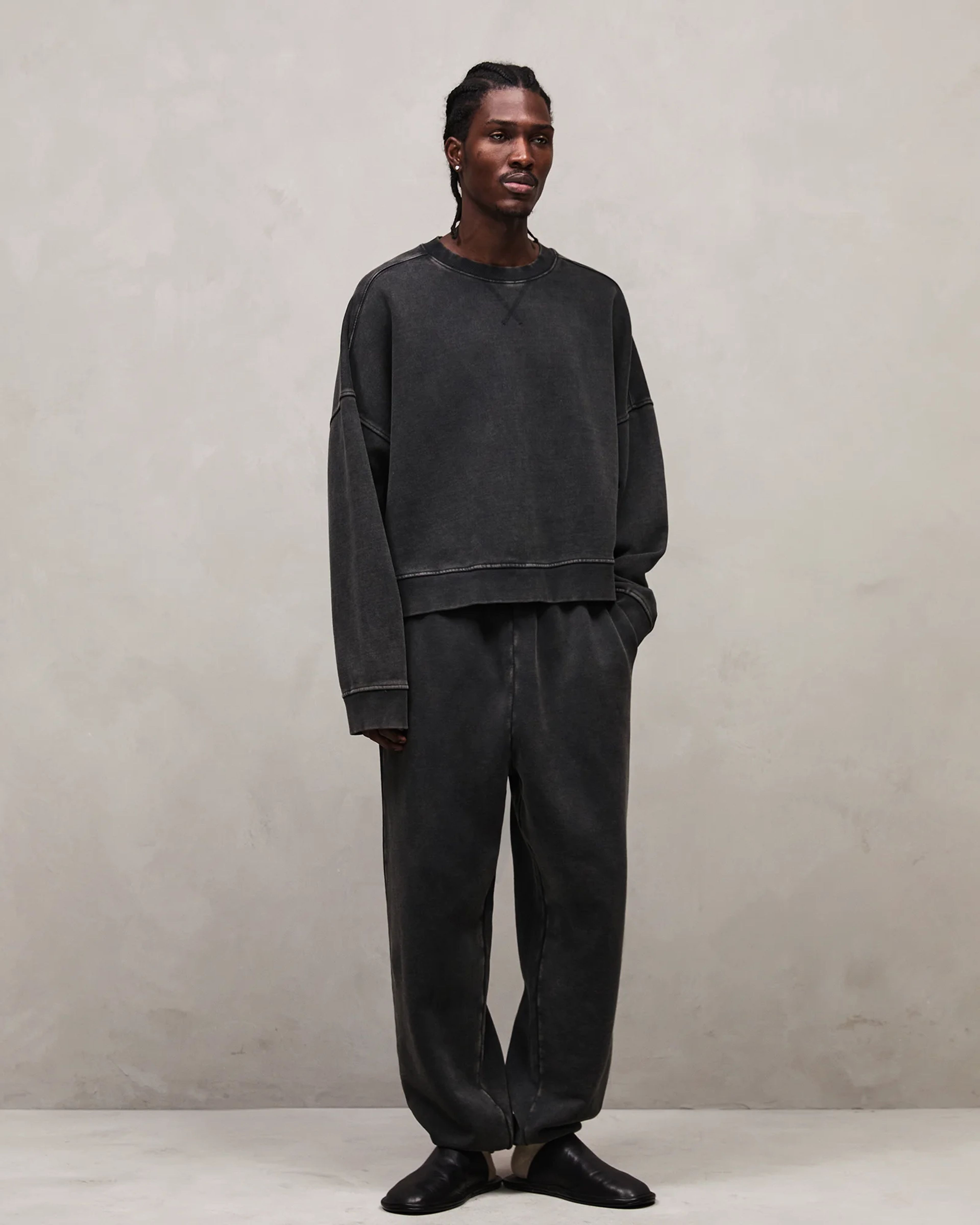 Standard Sweat Washed Black - Image 1