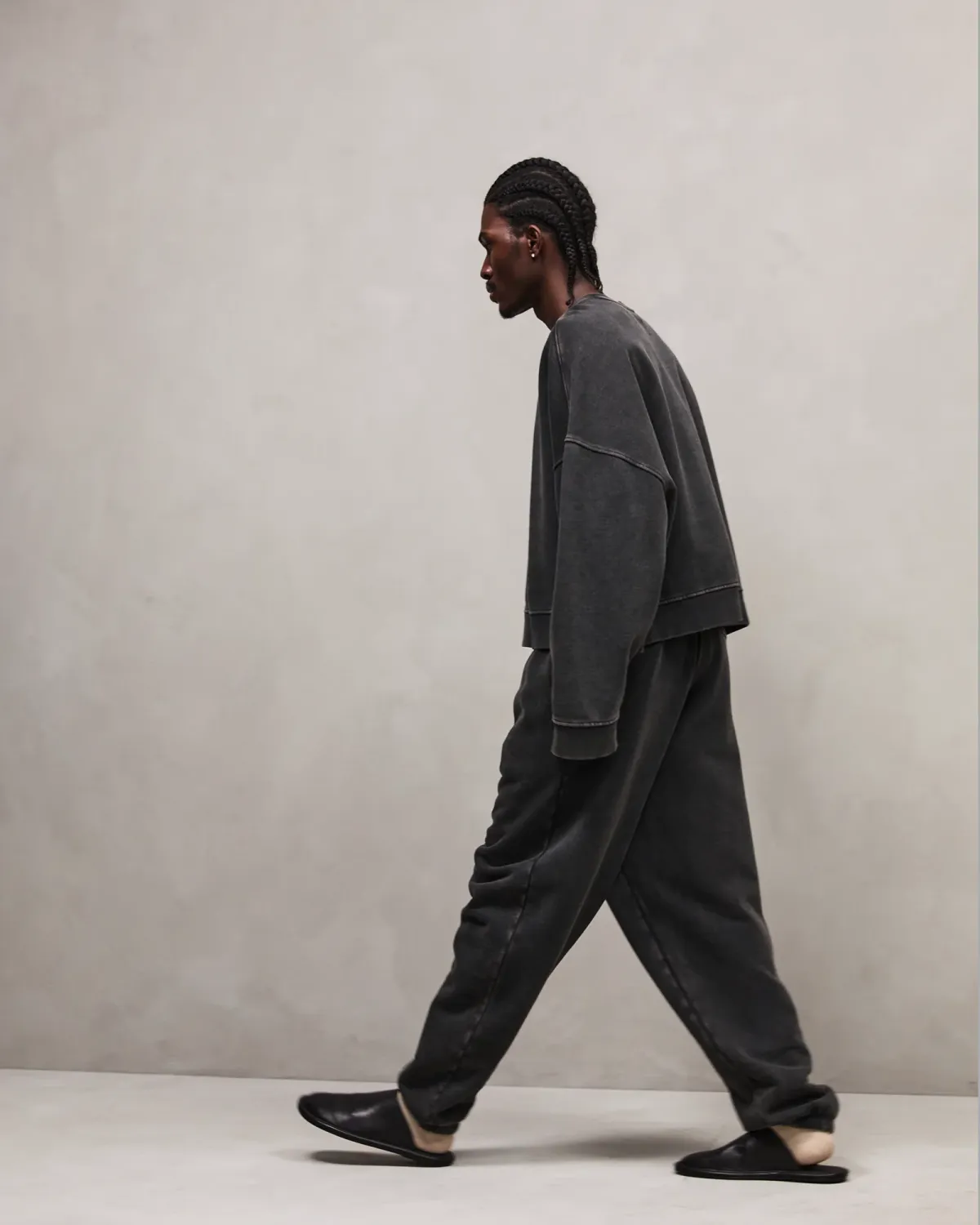 Standard Sweat Washed Black - Image 3