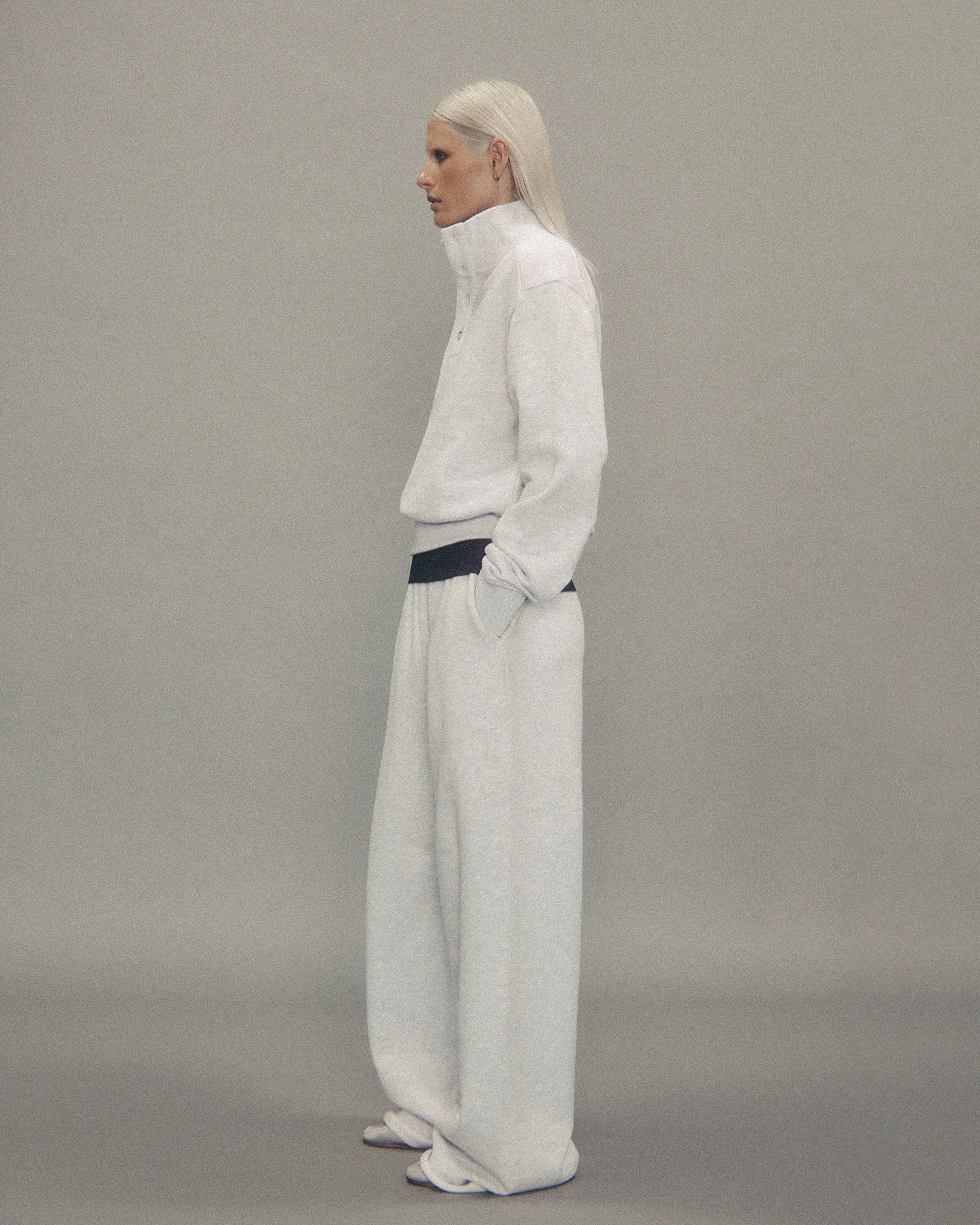 Port Pullover Heather Grey - Image 5