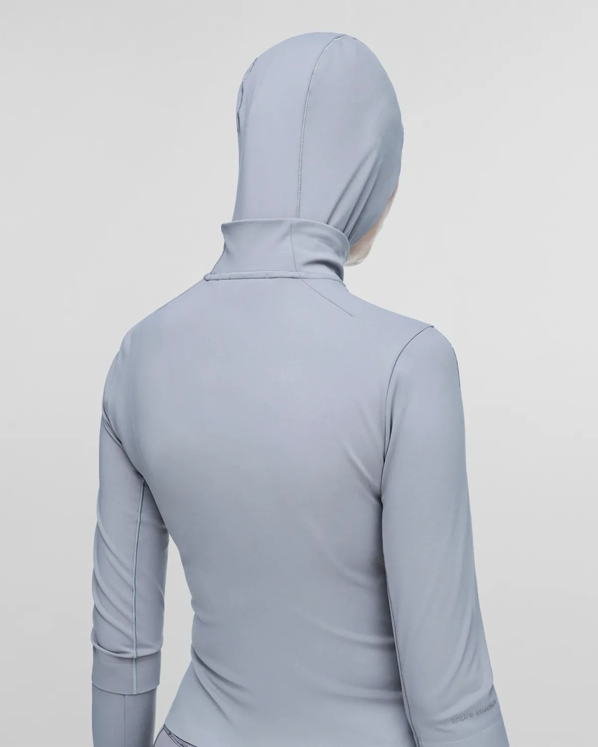 Training Midlayer Dove Grey - Image 6