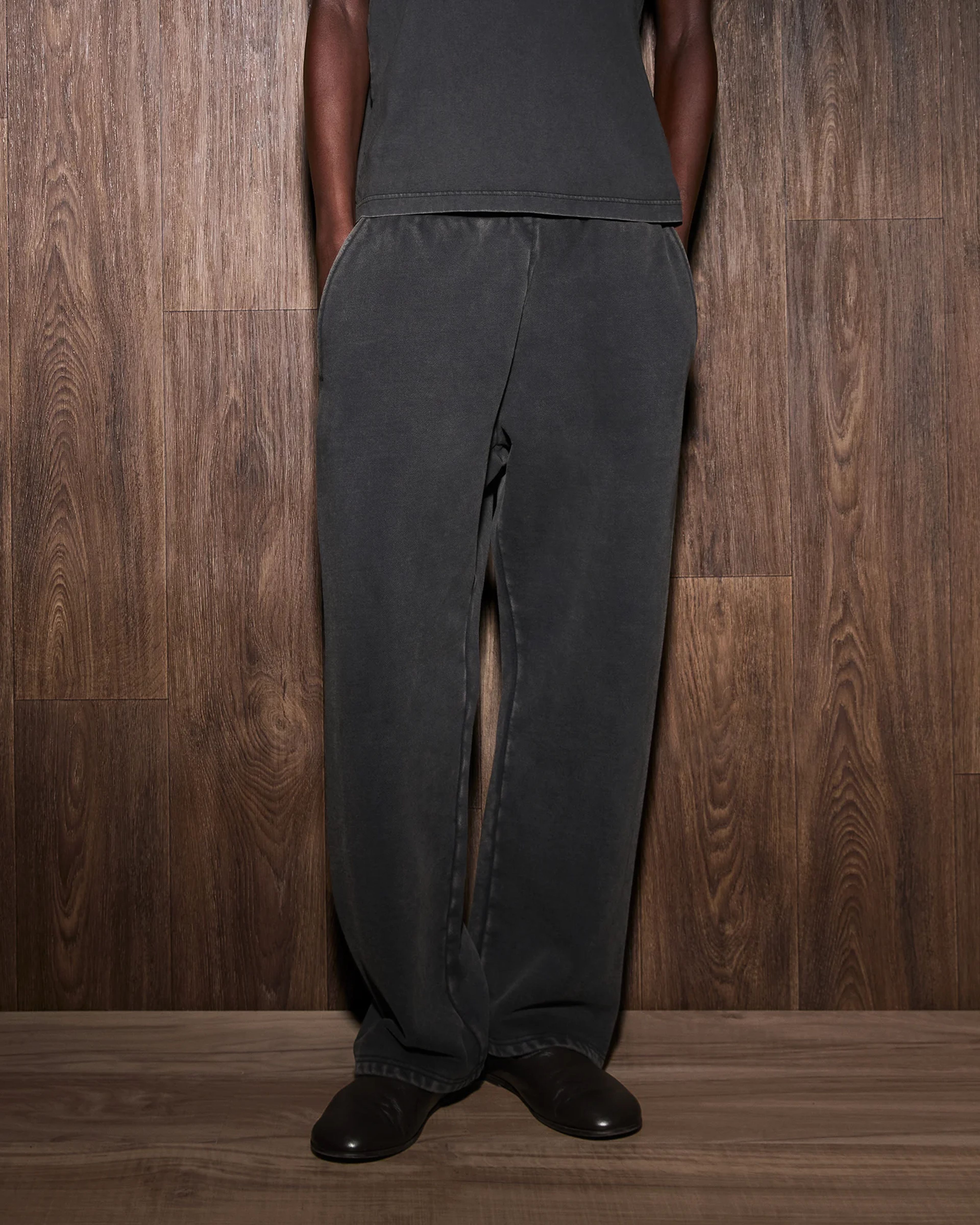 Straight Leg Sweatpant Washed Black - Image 2
