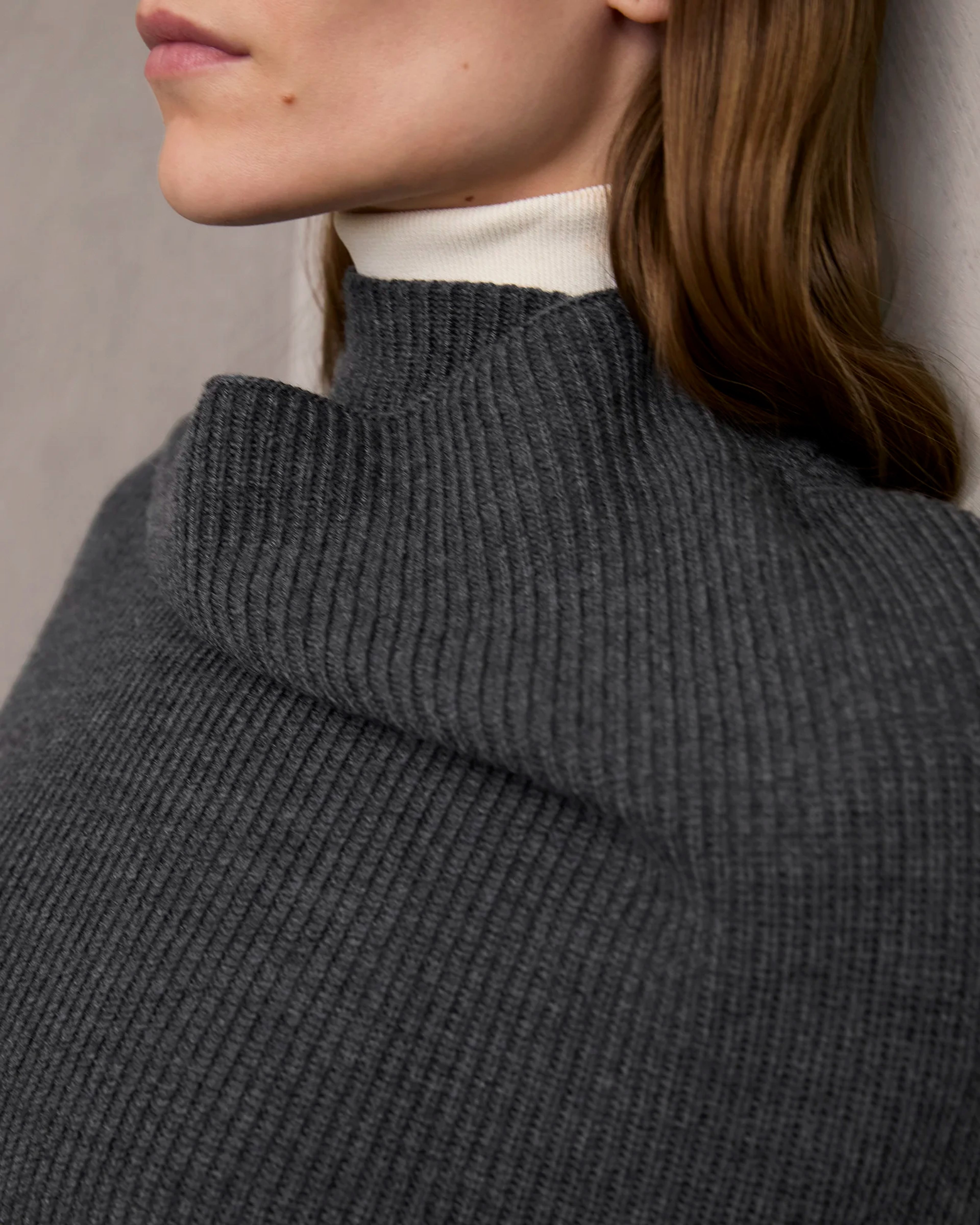 Wrap Sweater Ash - Image 2