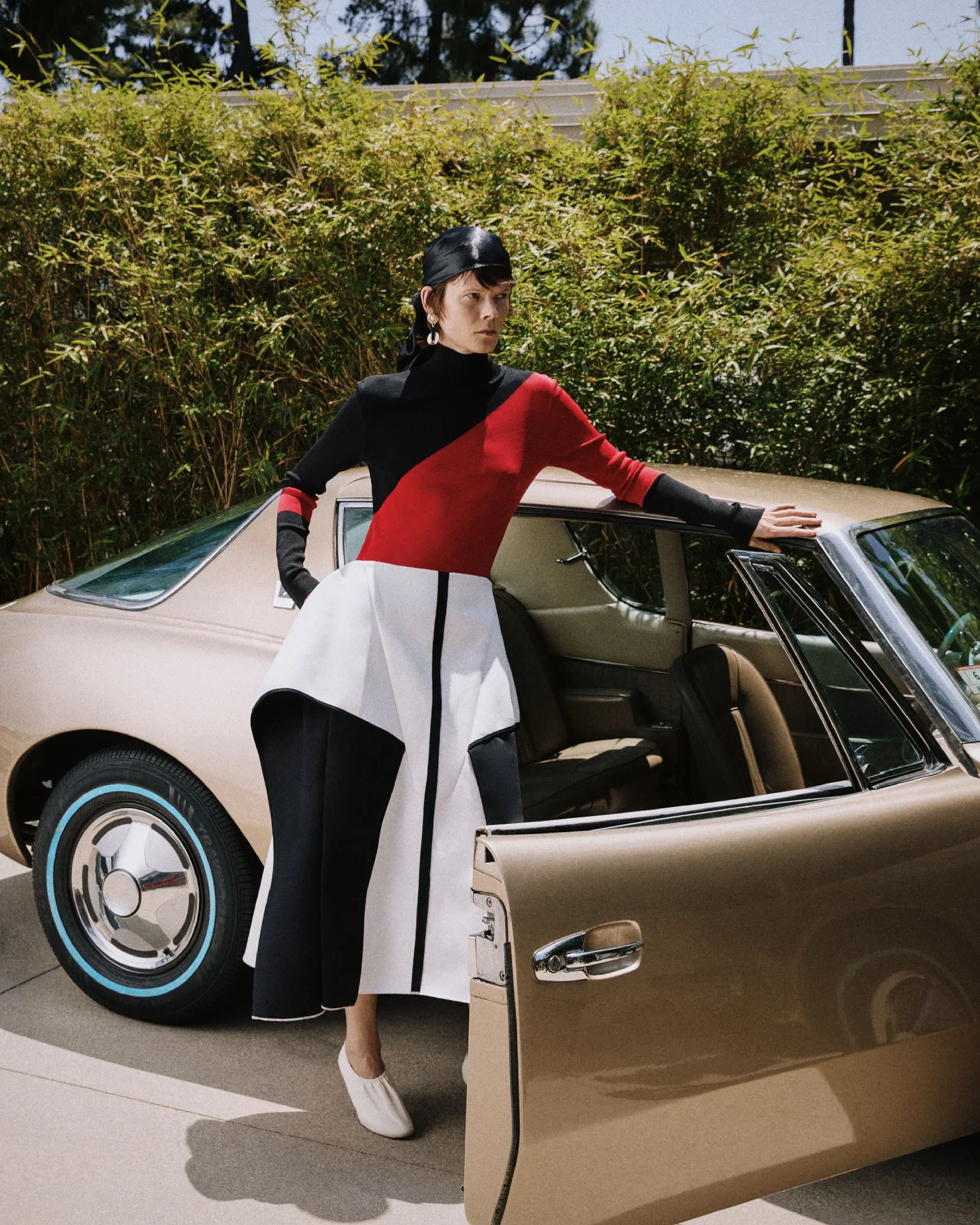 Orchid Skirt Magpie - Image 1