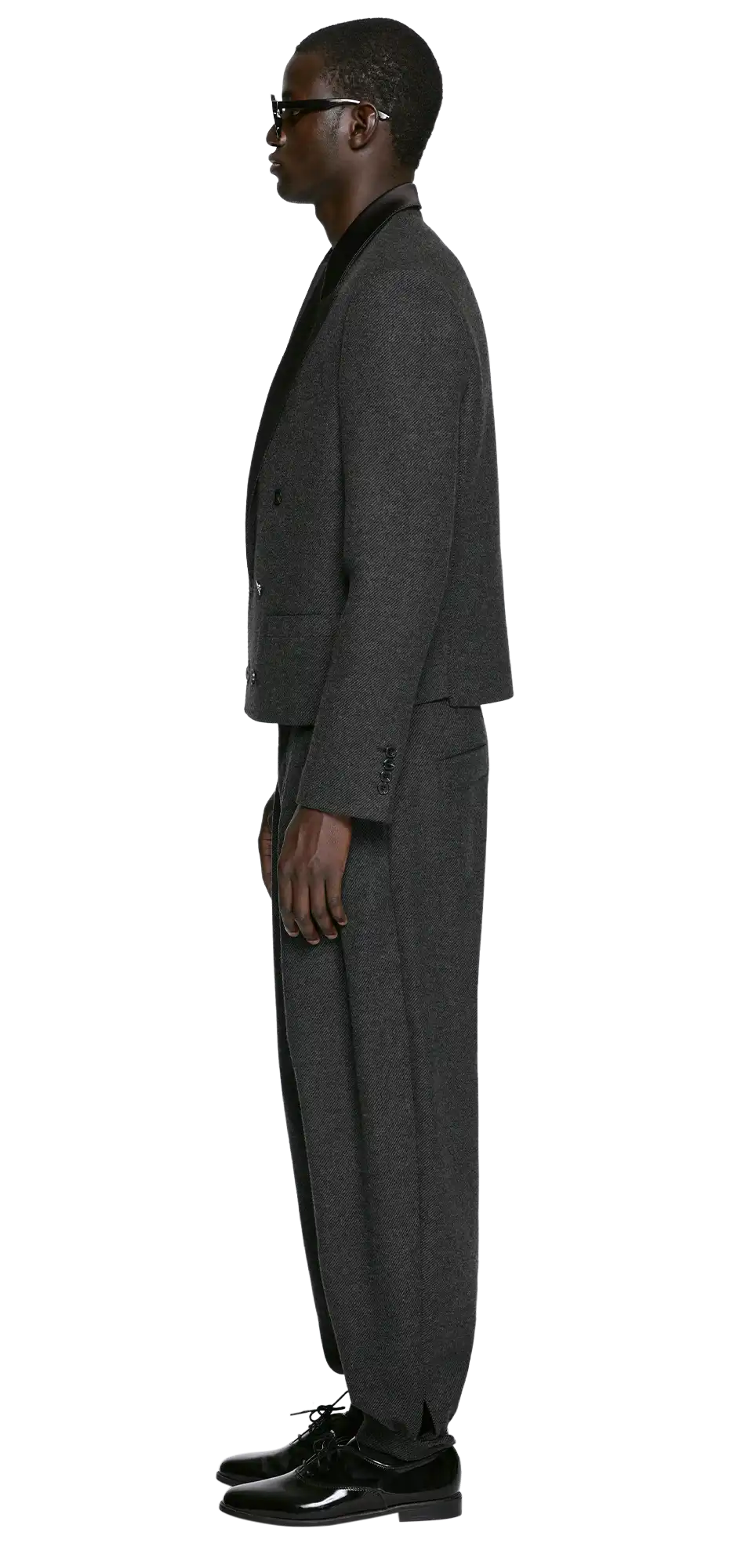fold-tailored-jacket-etching character left view