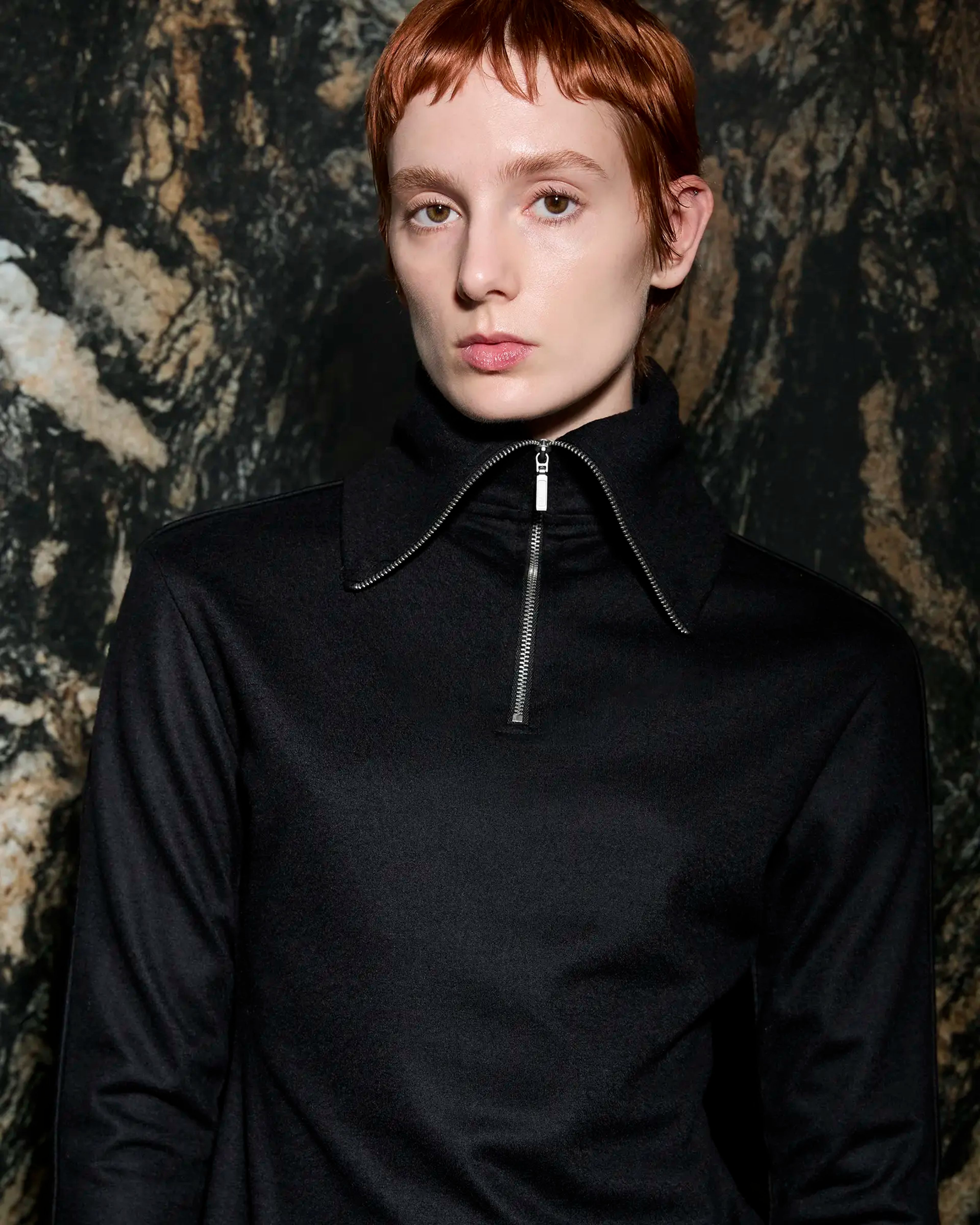 Apex Wool Top Black - Image 1