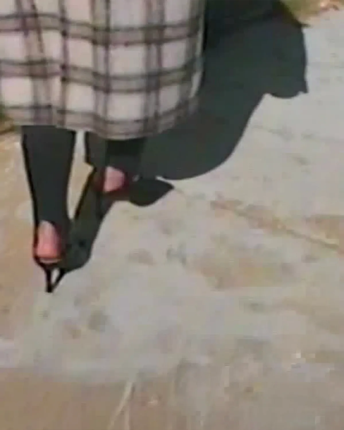 Arcform Coat Iceland - Image 2
