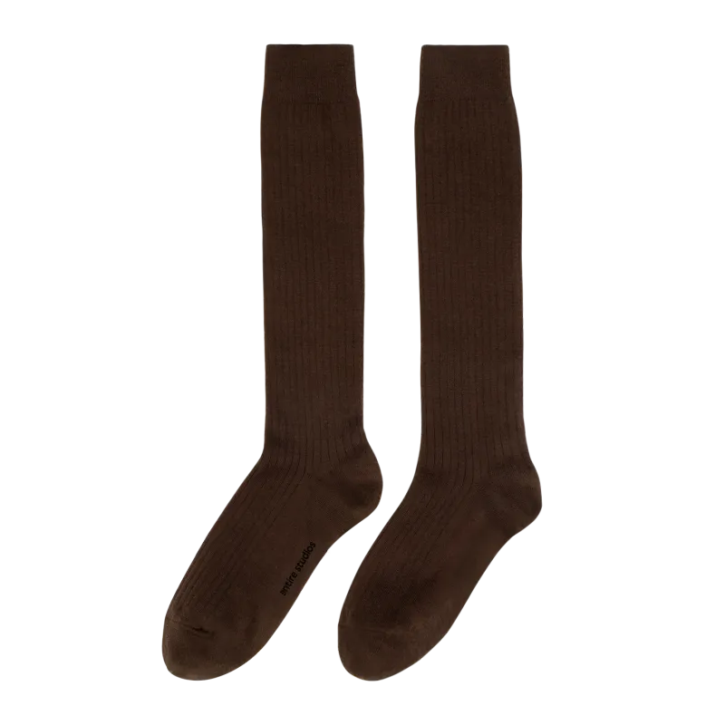 form-sock-brunette garment view