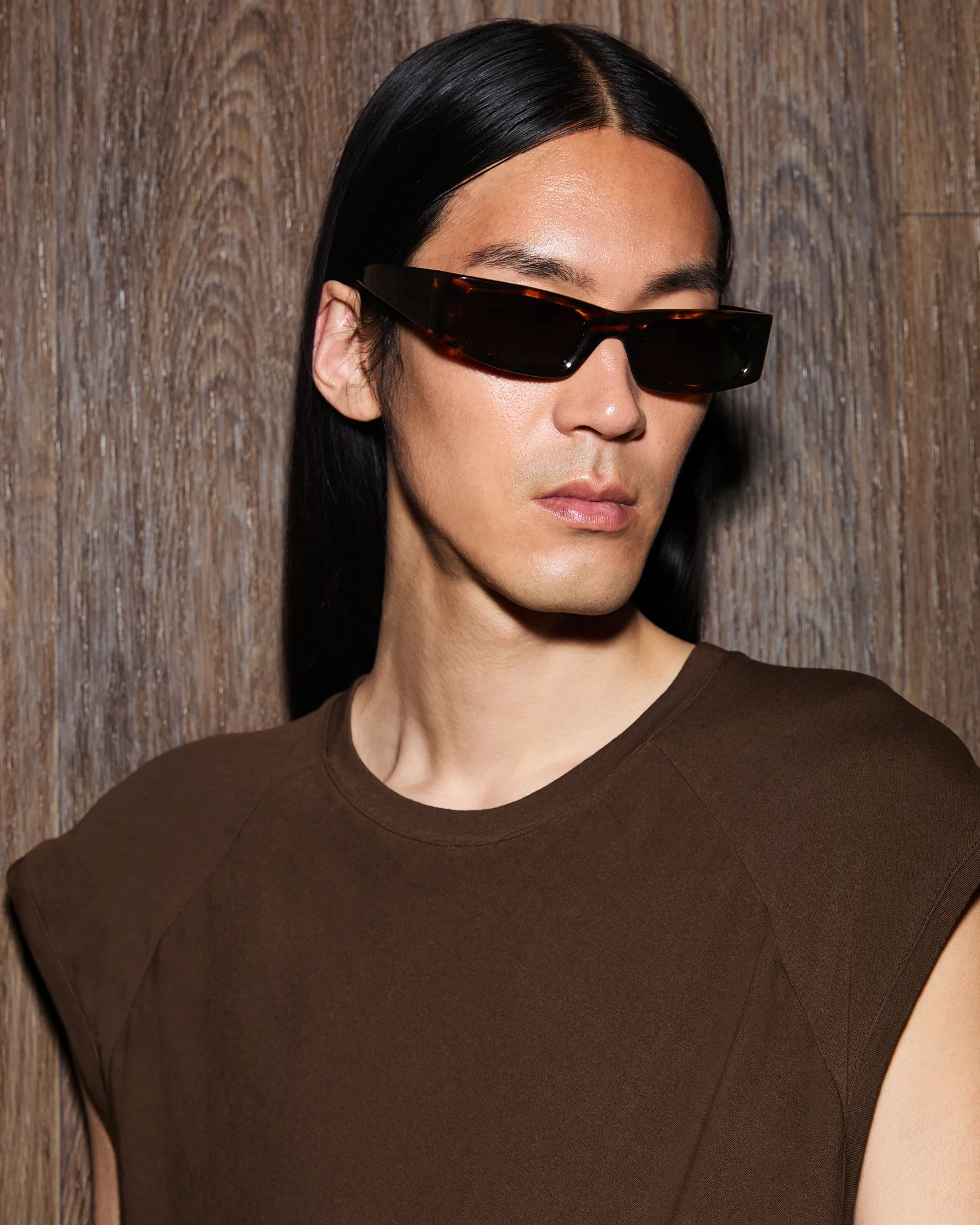 Cut Off Tank Brunette - Image 2