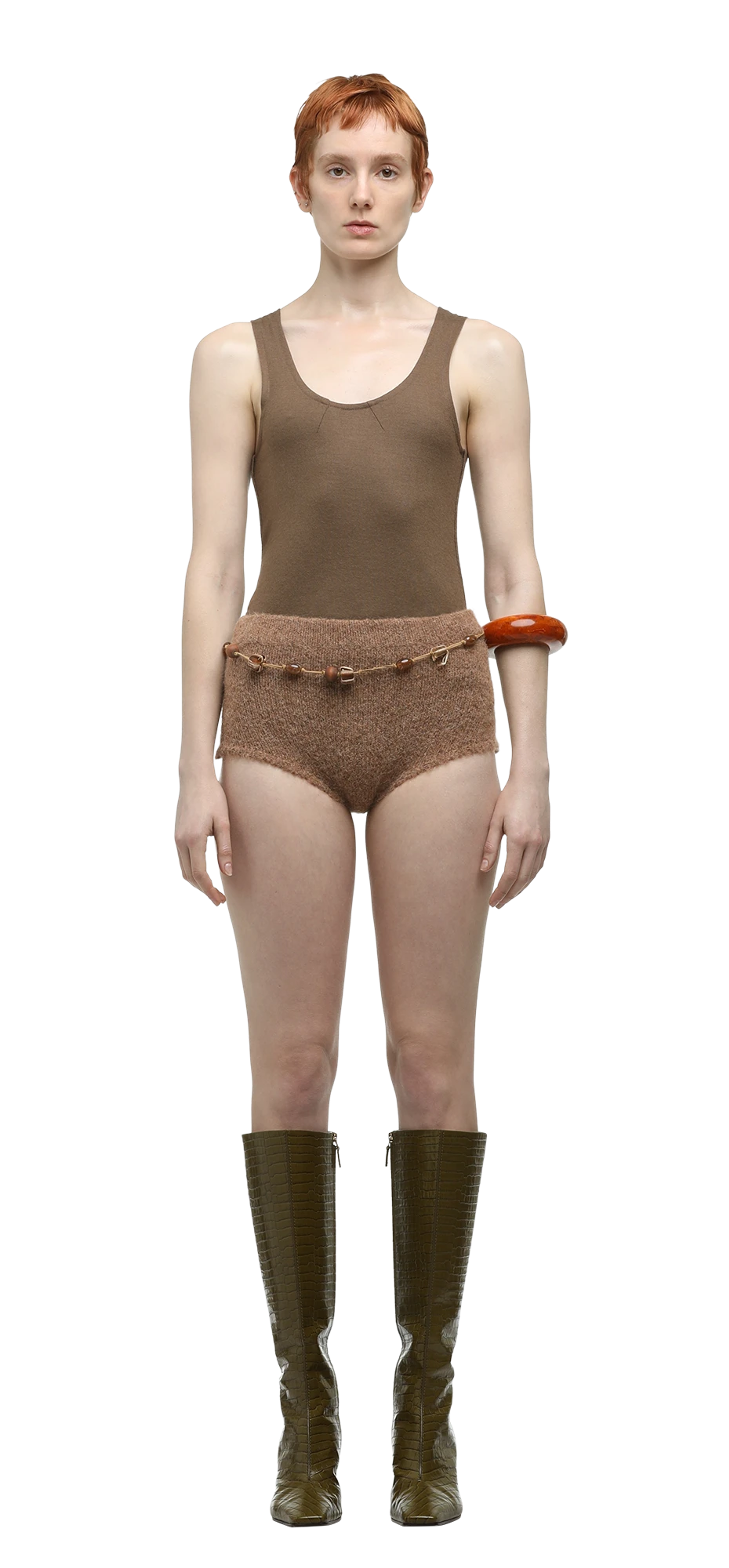 snug-short-rye character front view