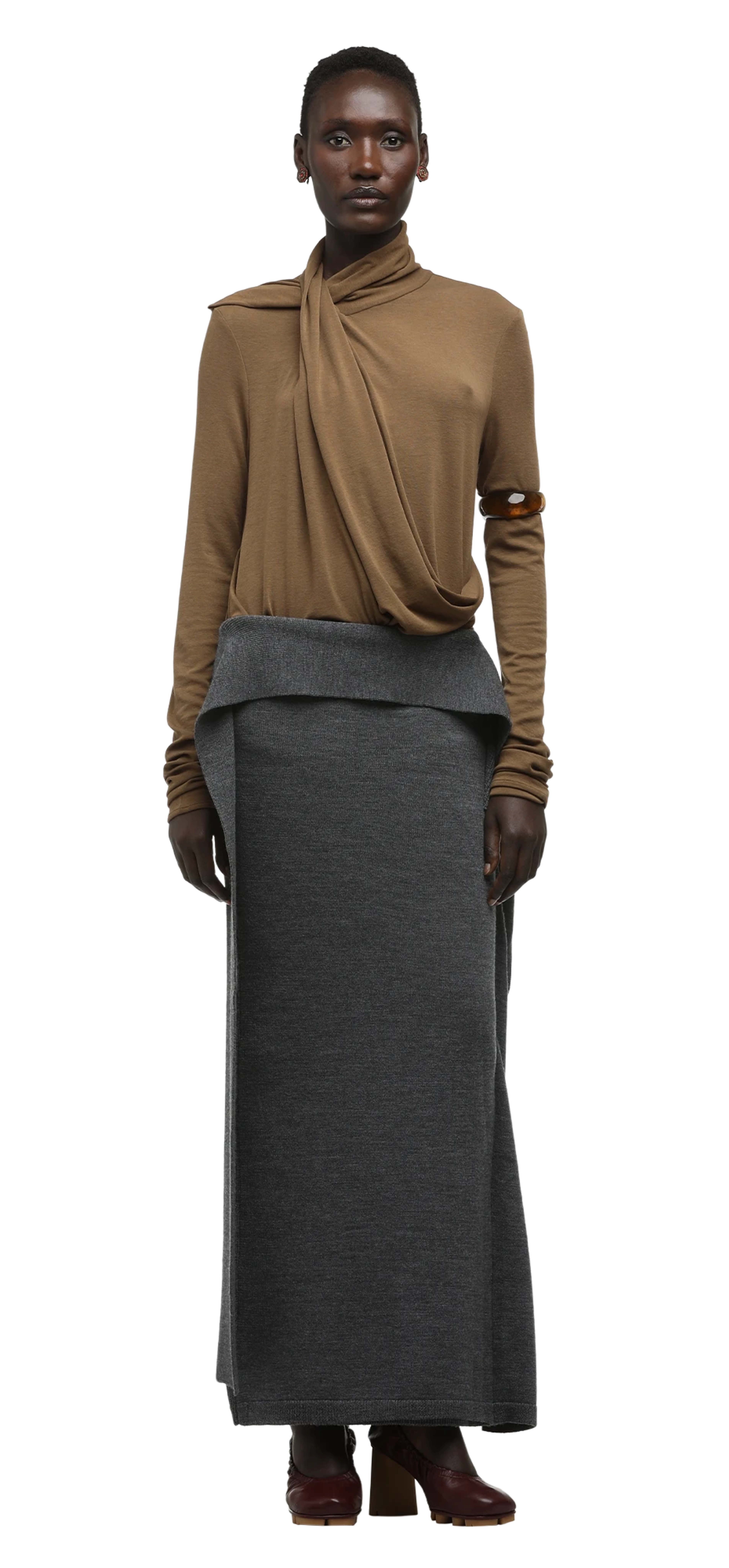 dalters-top-hazel character front view