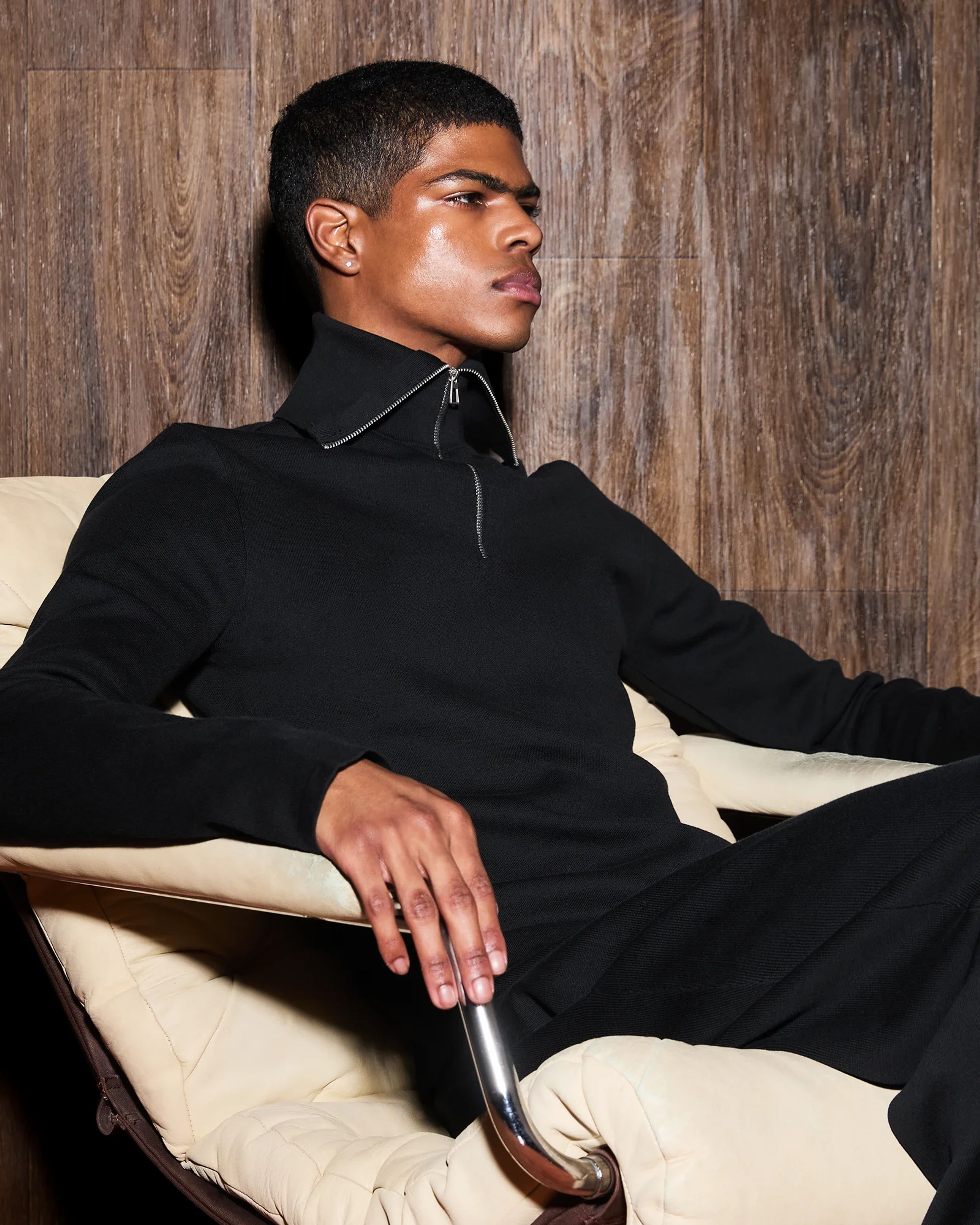 Zip Up Turtleneck Black - Image 3