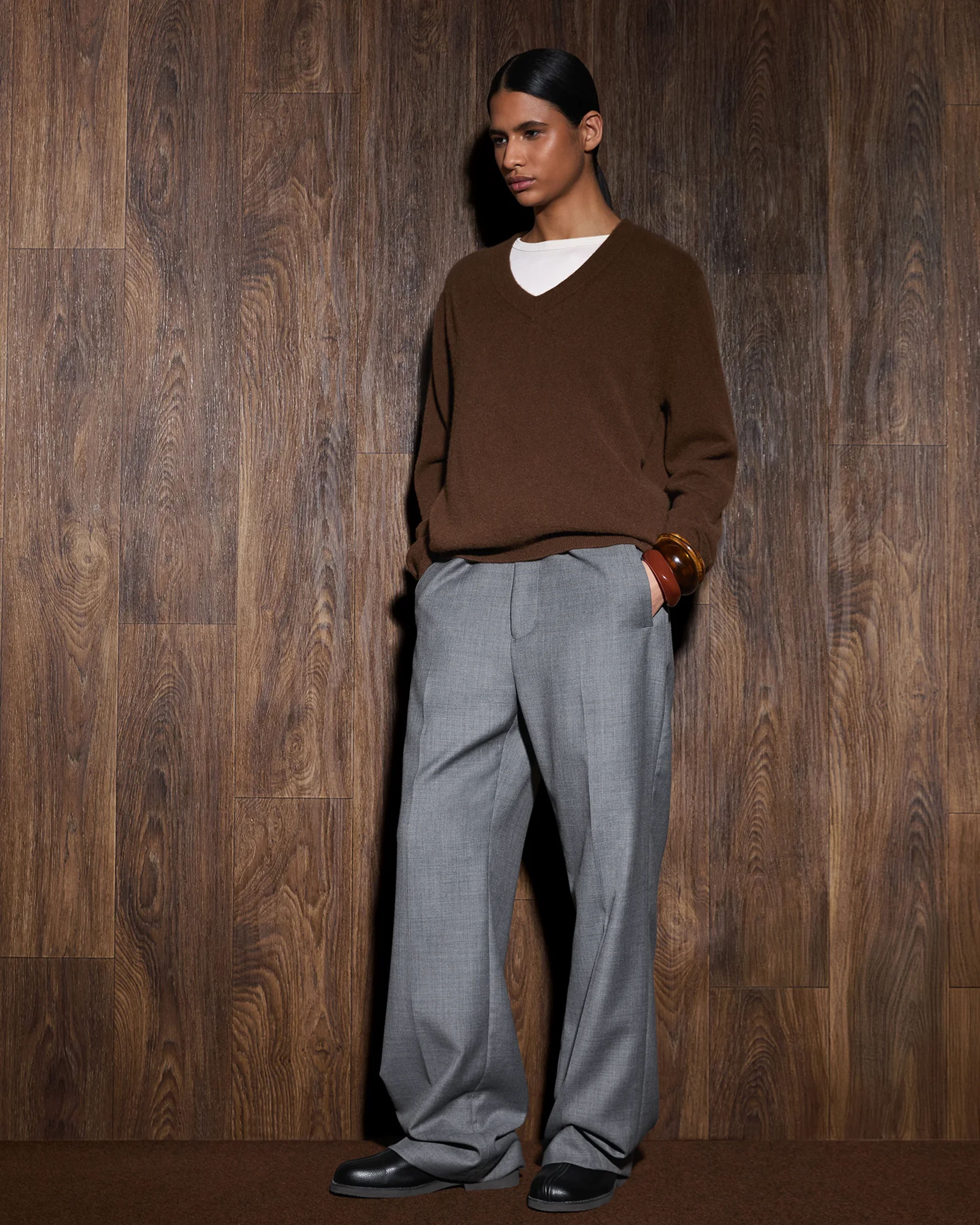 Knit V Neck Cedar - Image 3