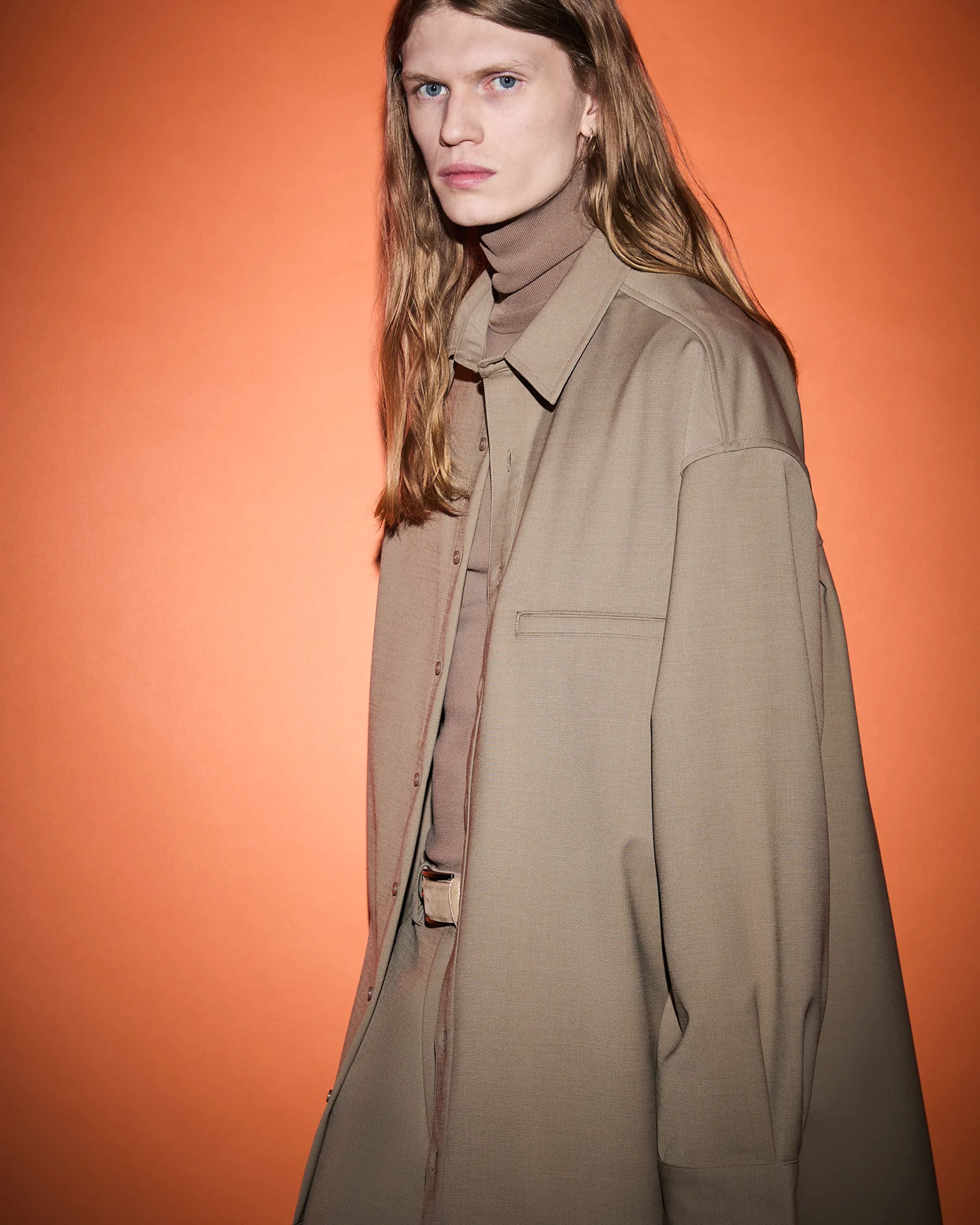 Giant Shirt Hills - Image 1