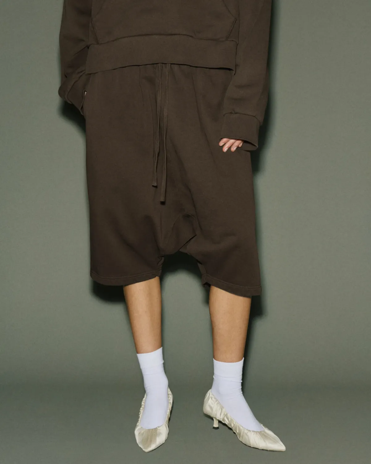 Drop Short Brunette - Image 3