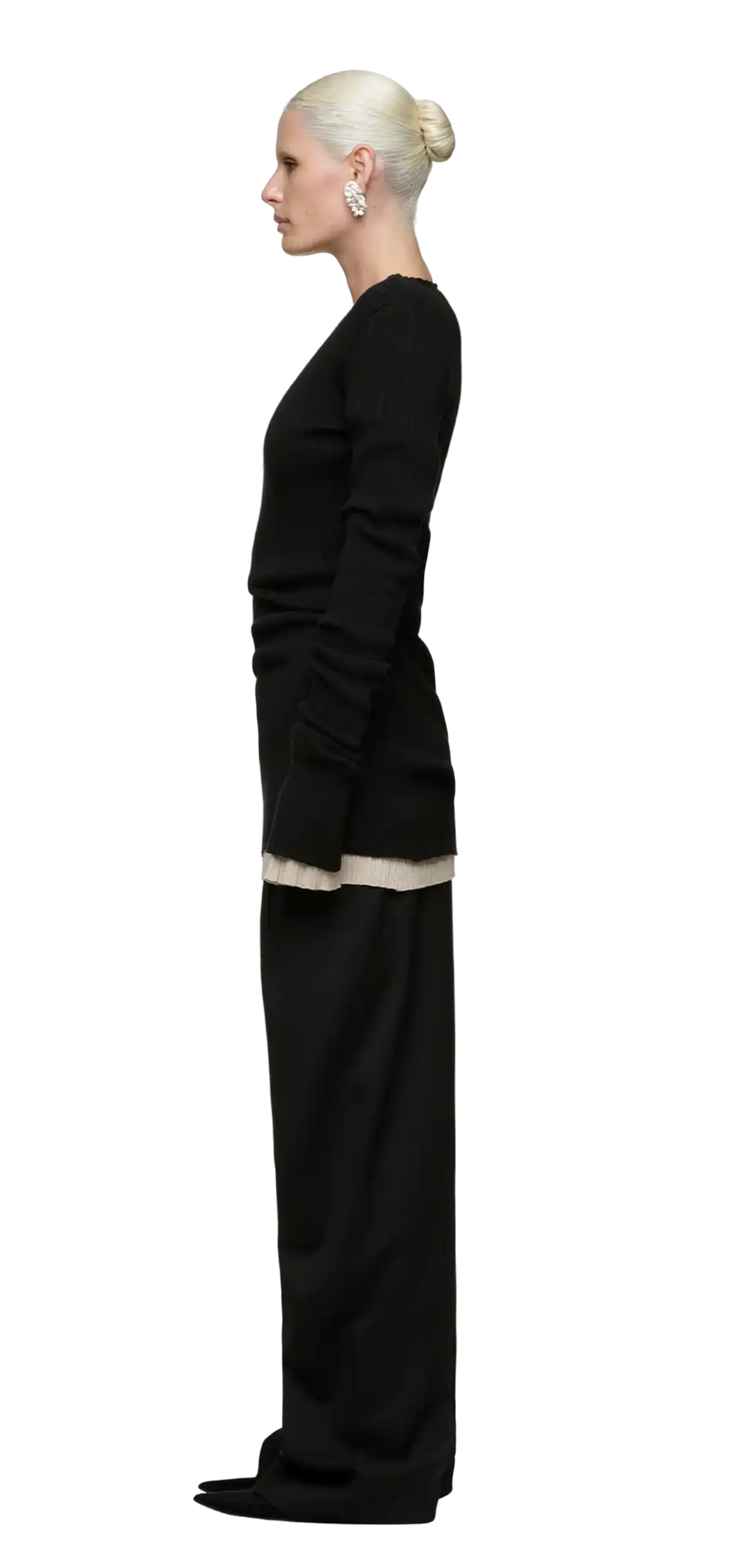 arches-long-sleeve-knit-black character left view