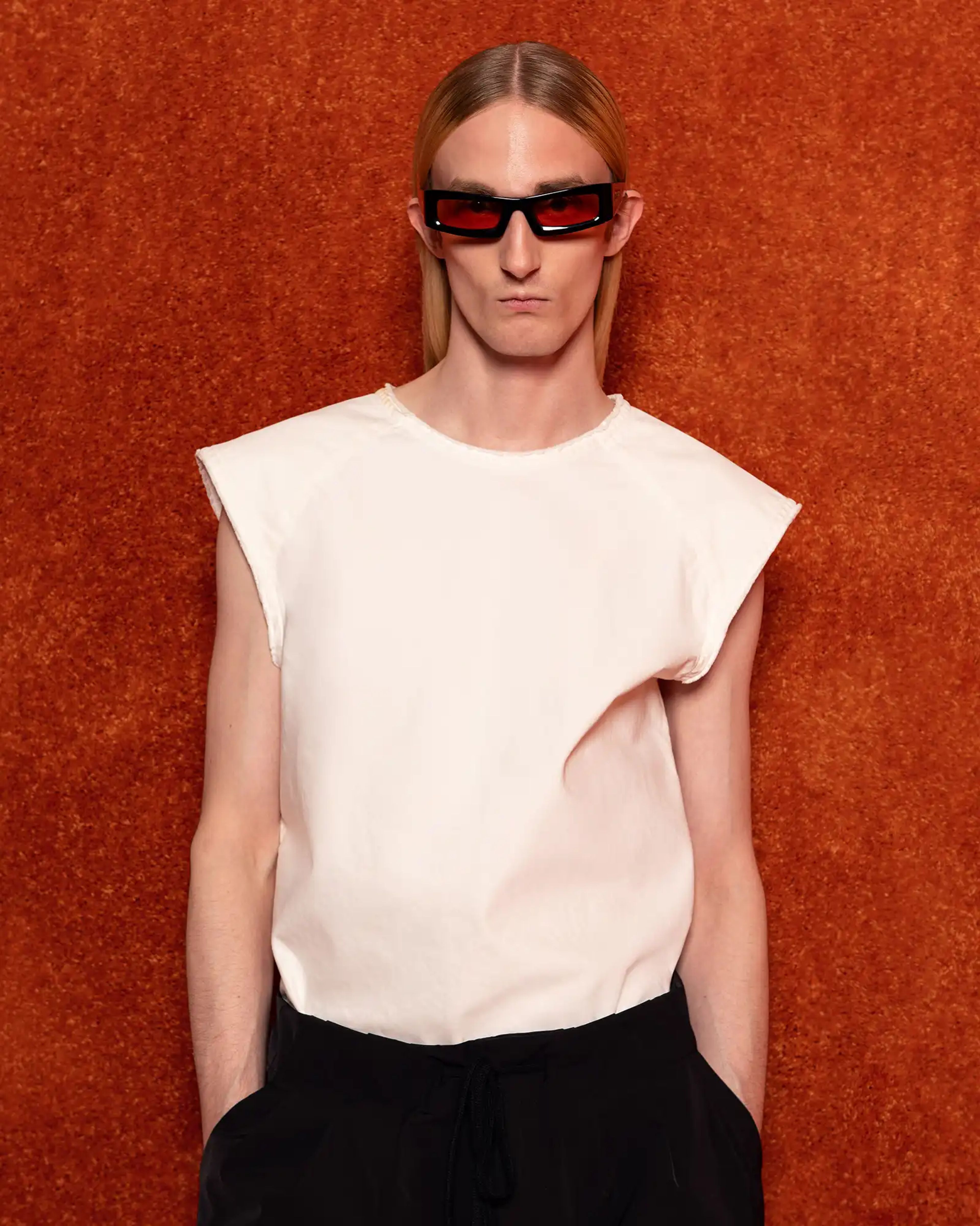 Long Tank Gull - Image 1