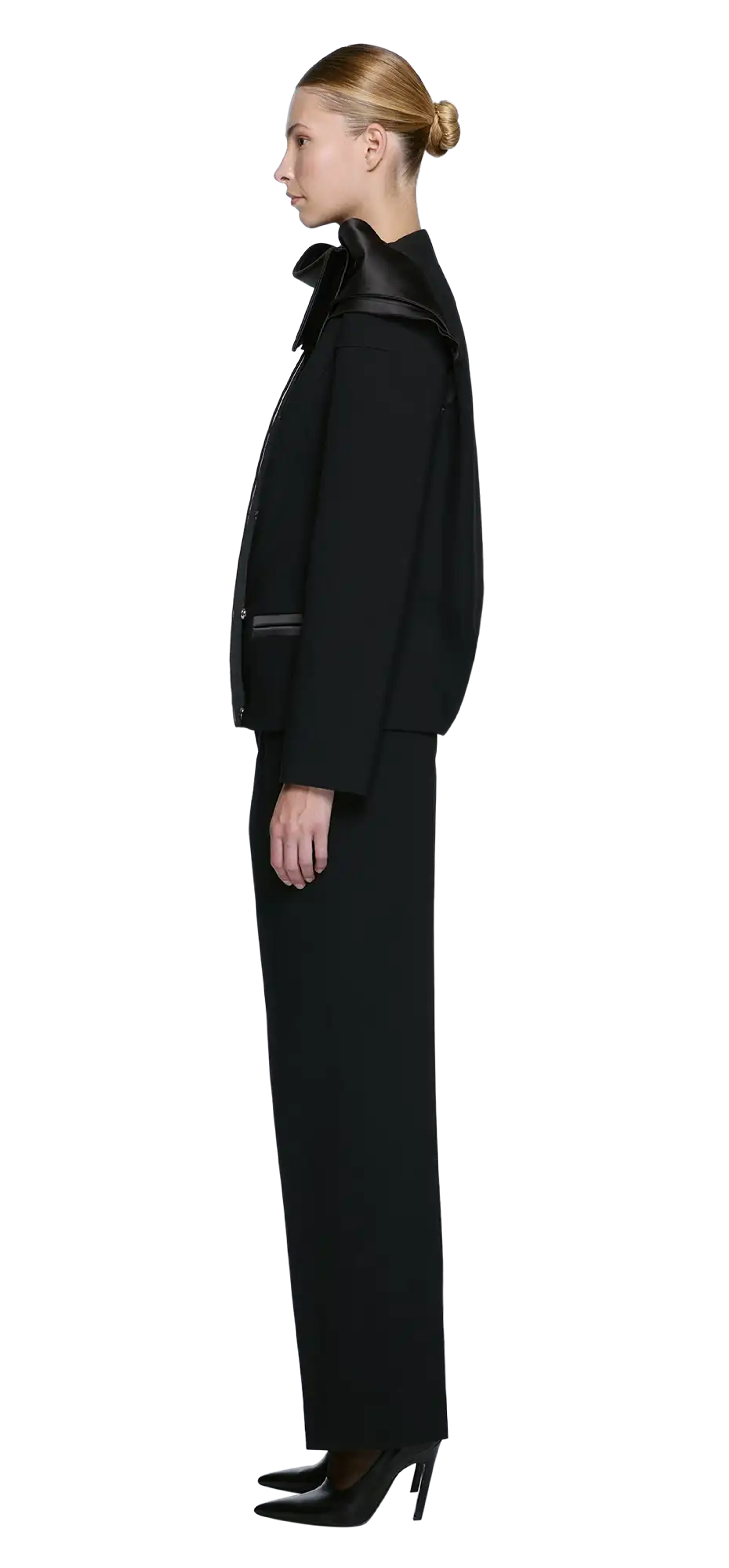 halo-blazer-black character left view