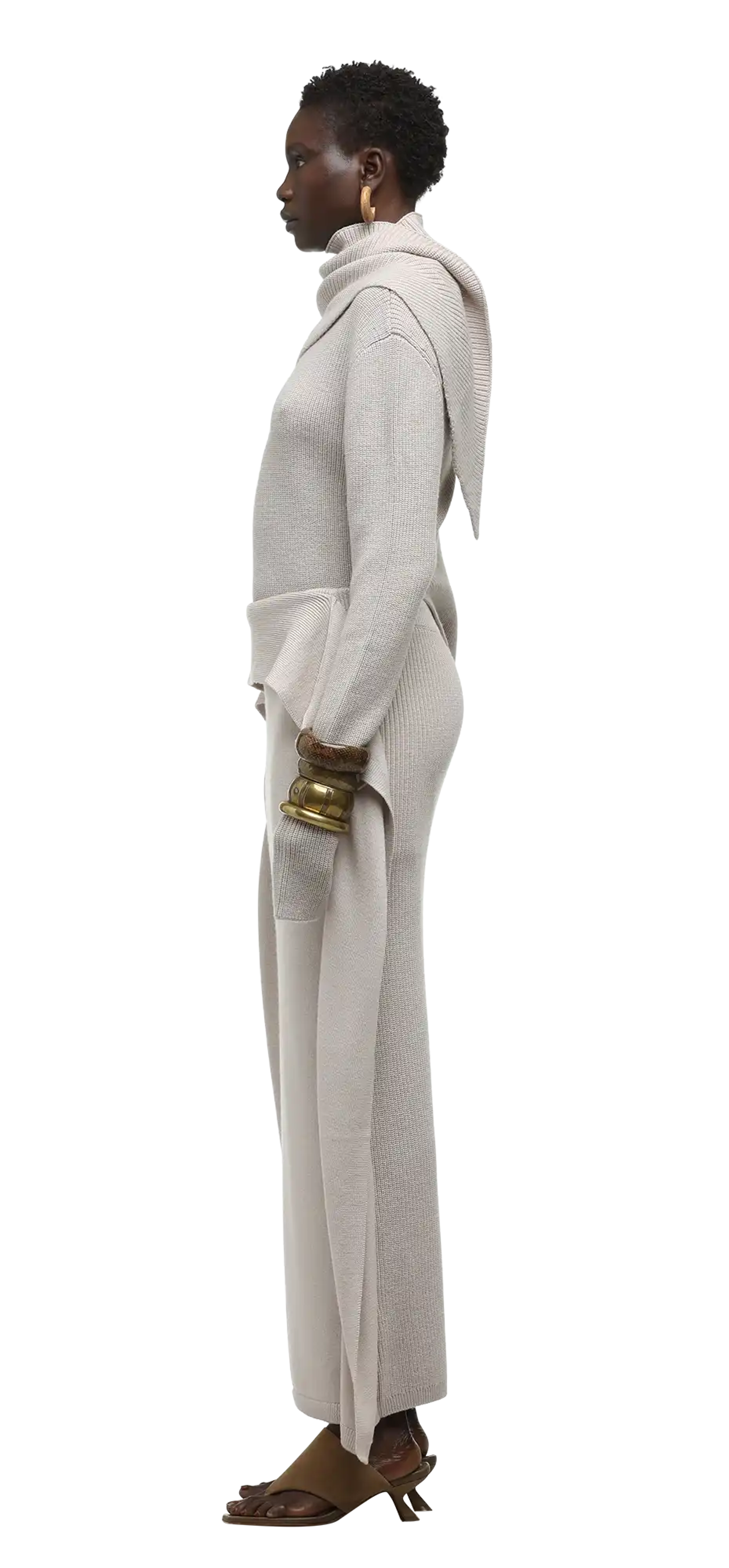 wrap-sweater-soy character left view