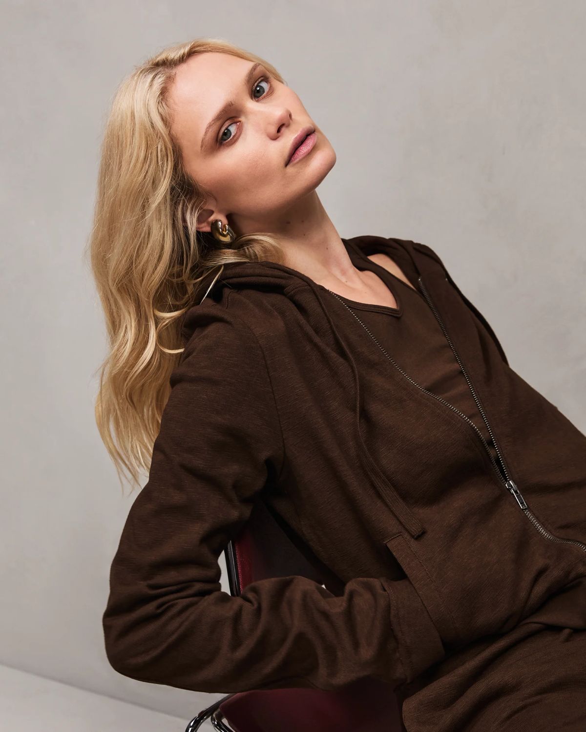 lightweight cropped zip up brunette - entire studios
