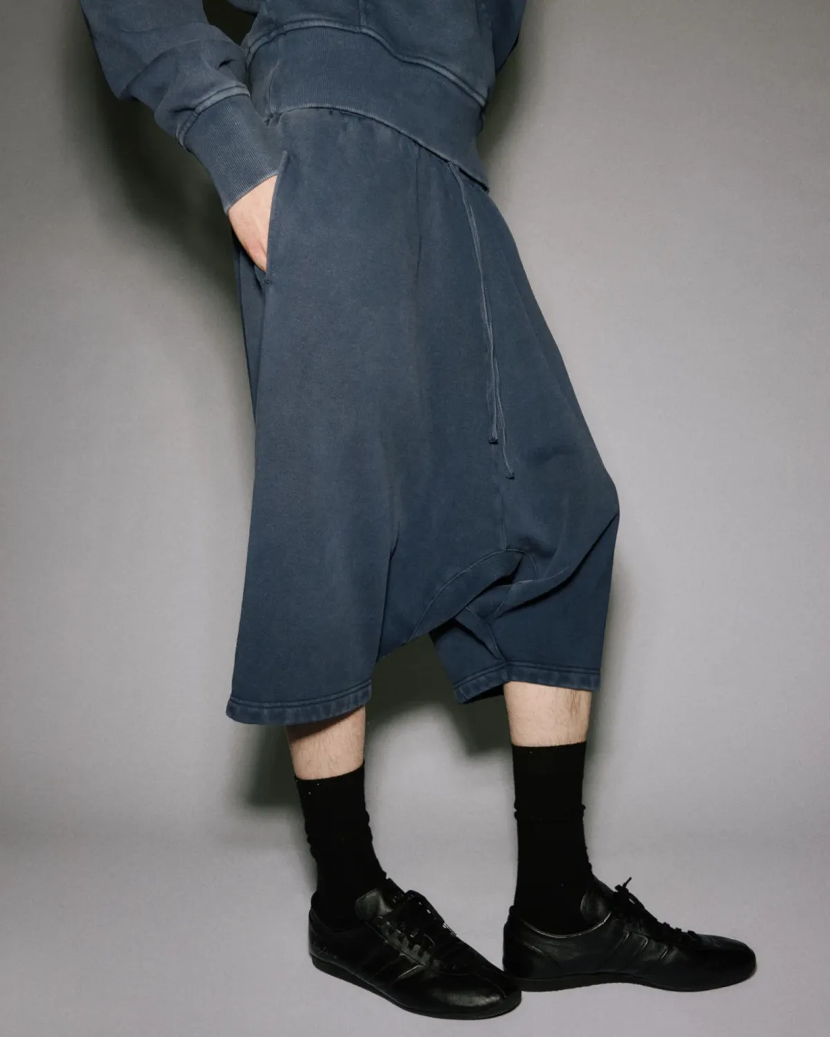 Drop Short Salted Navy - Image 4