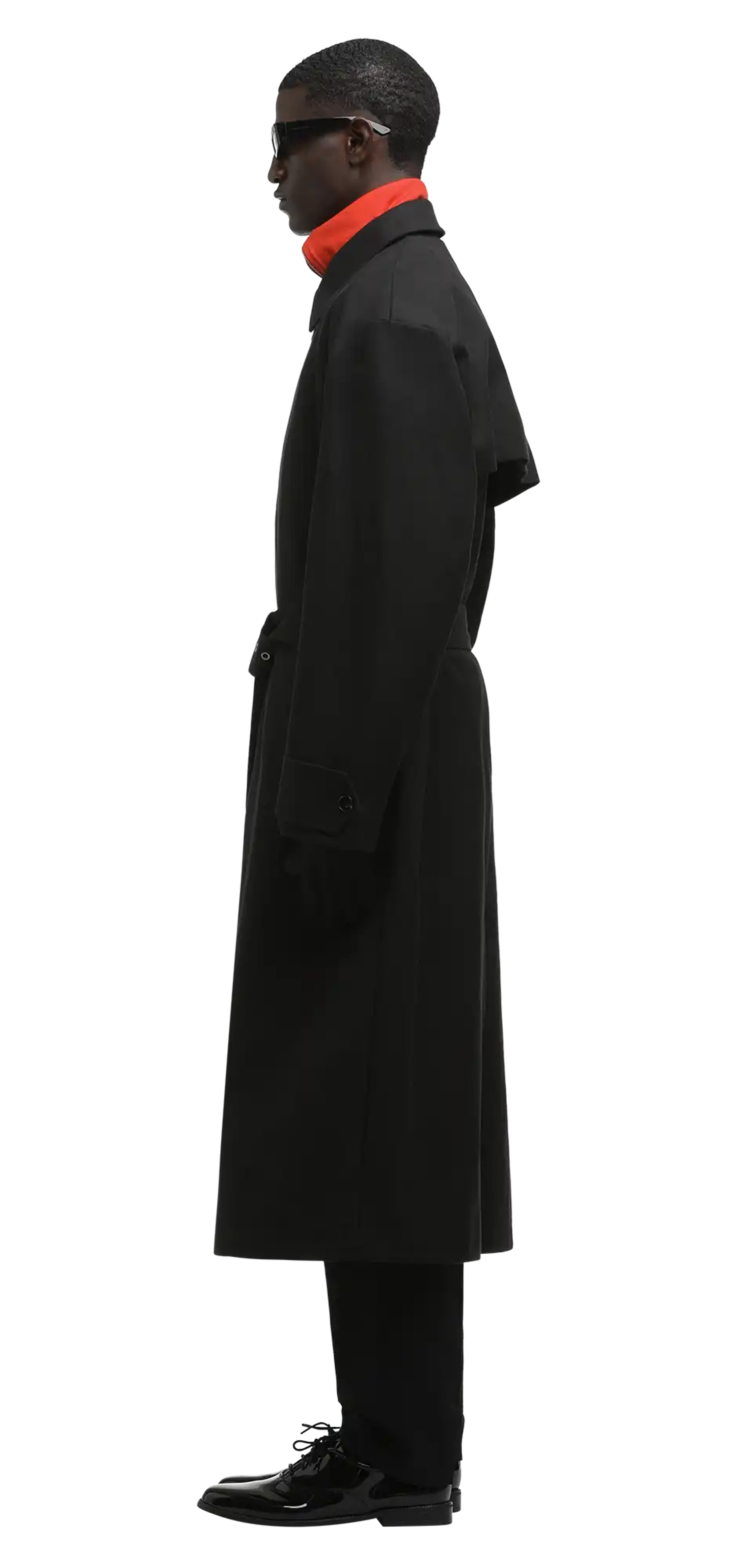 classic-trench-black character left view