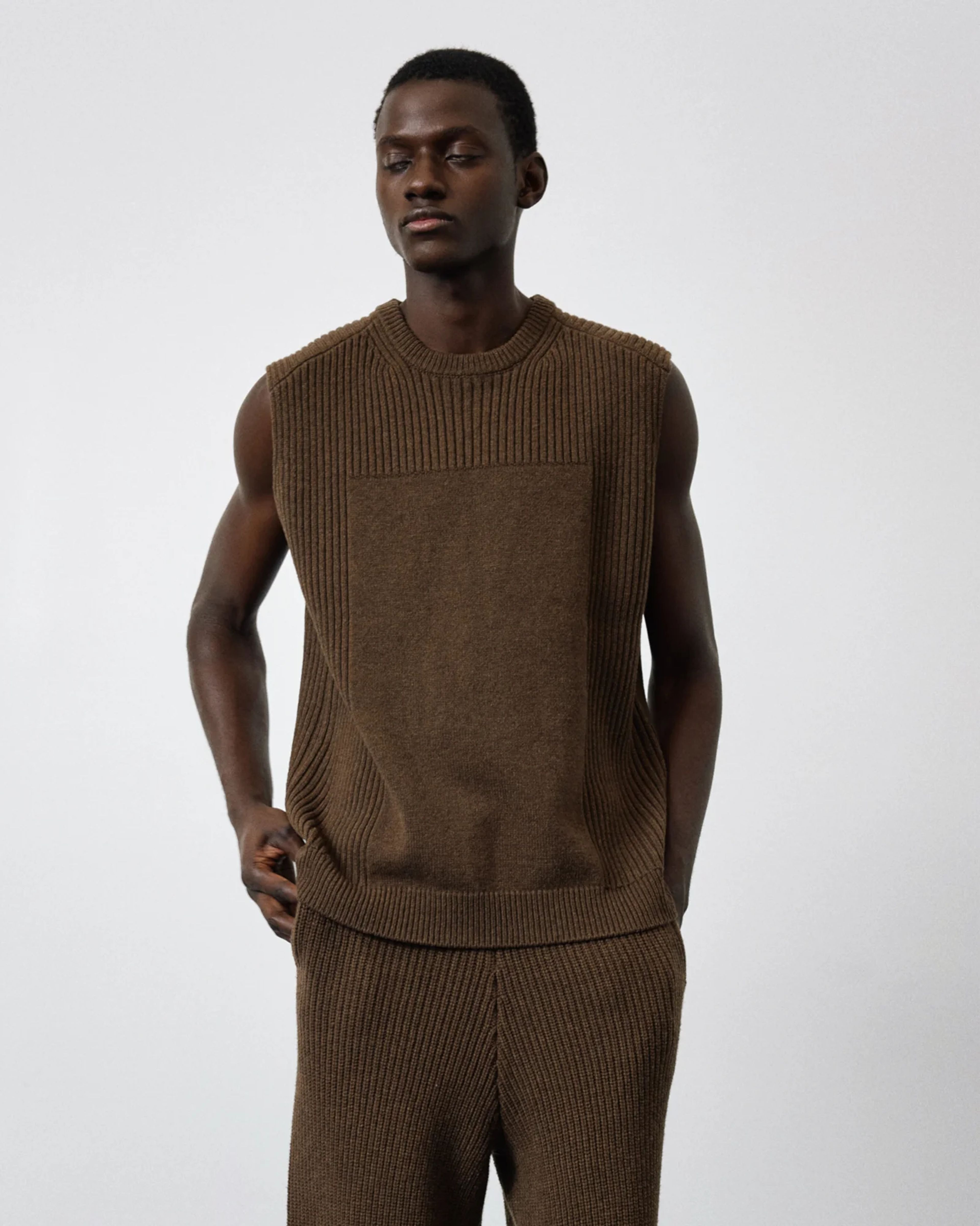 Block Vest Bison - Image 5