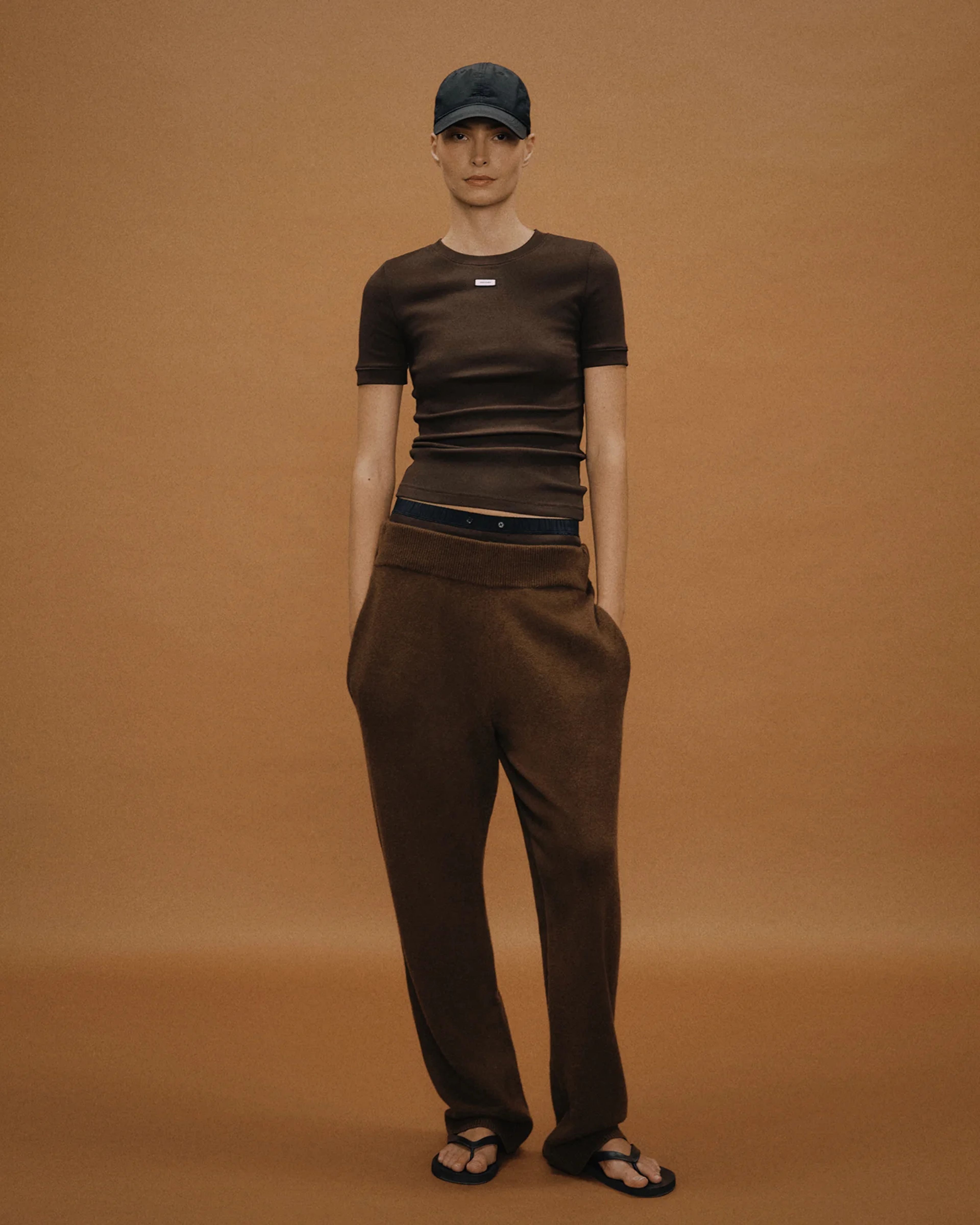 Lounge Tee Redwood - Image 1