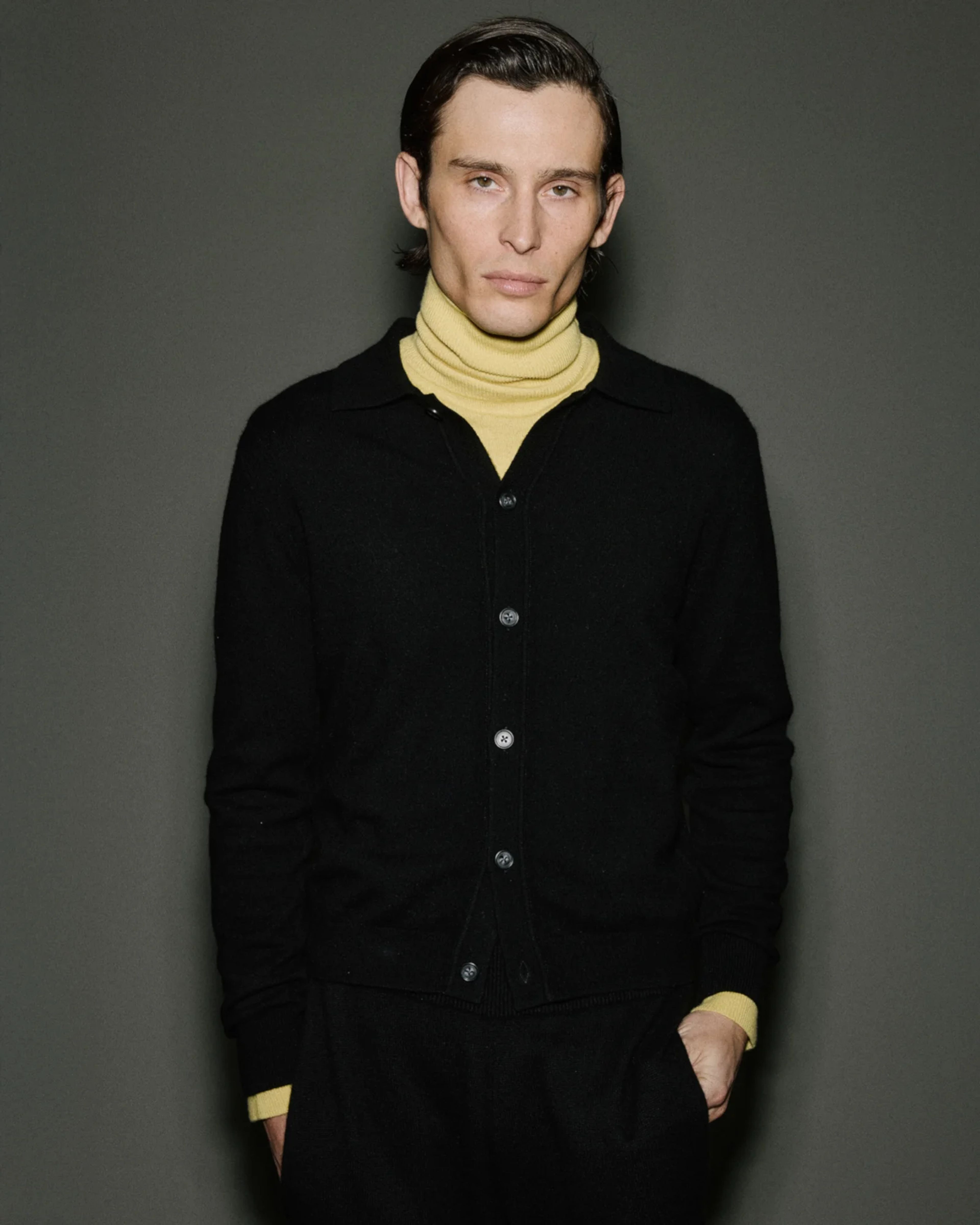 Ledge Cashmere Sweater Black - Image 1