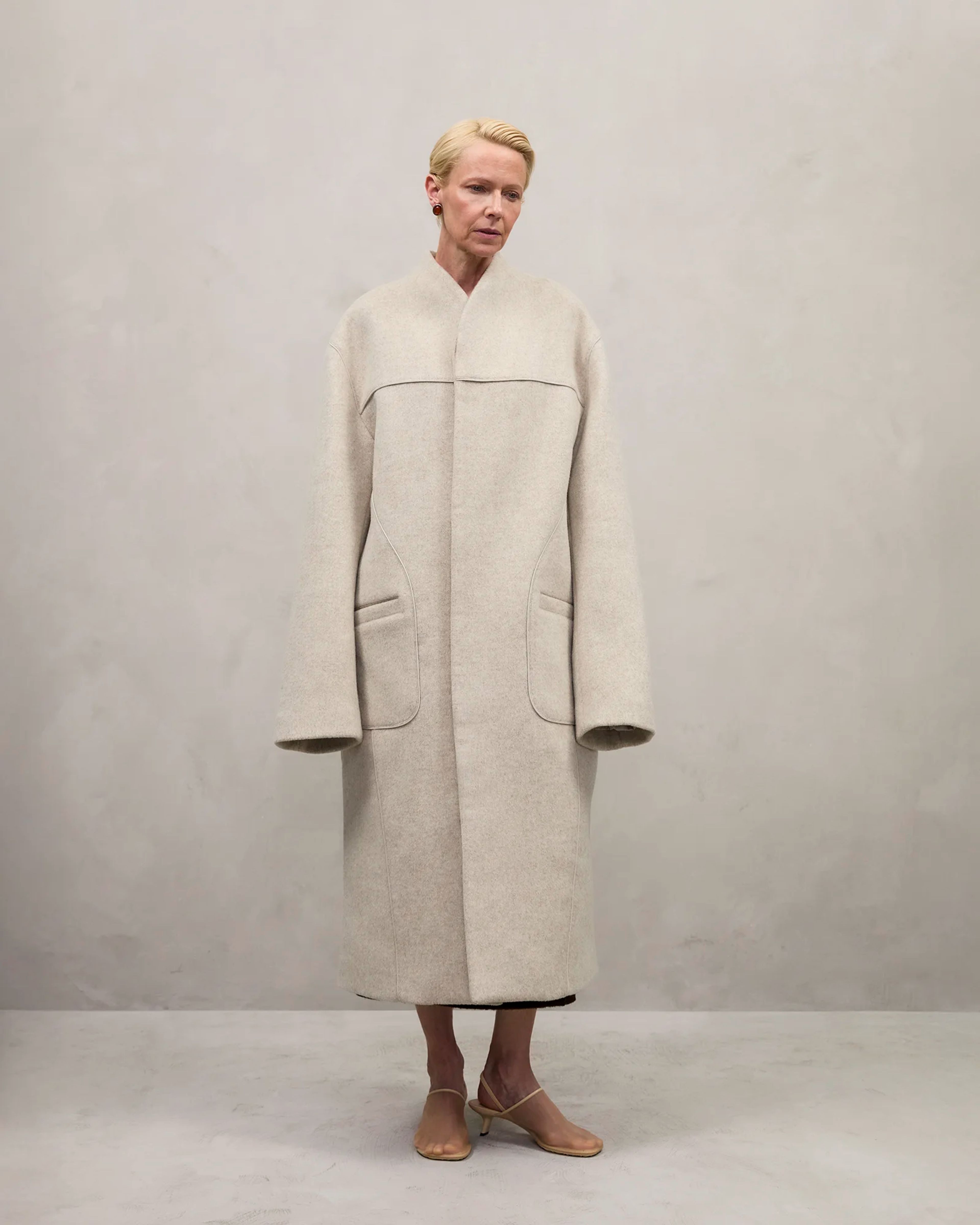 Fuzzy Coat Cool Grey - Image 2