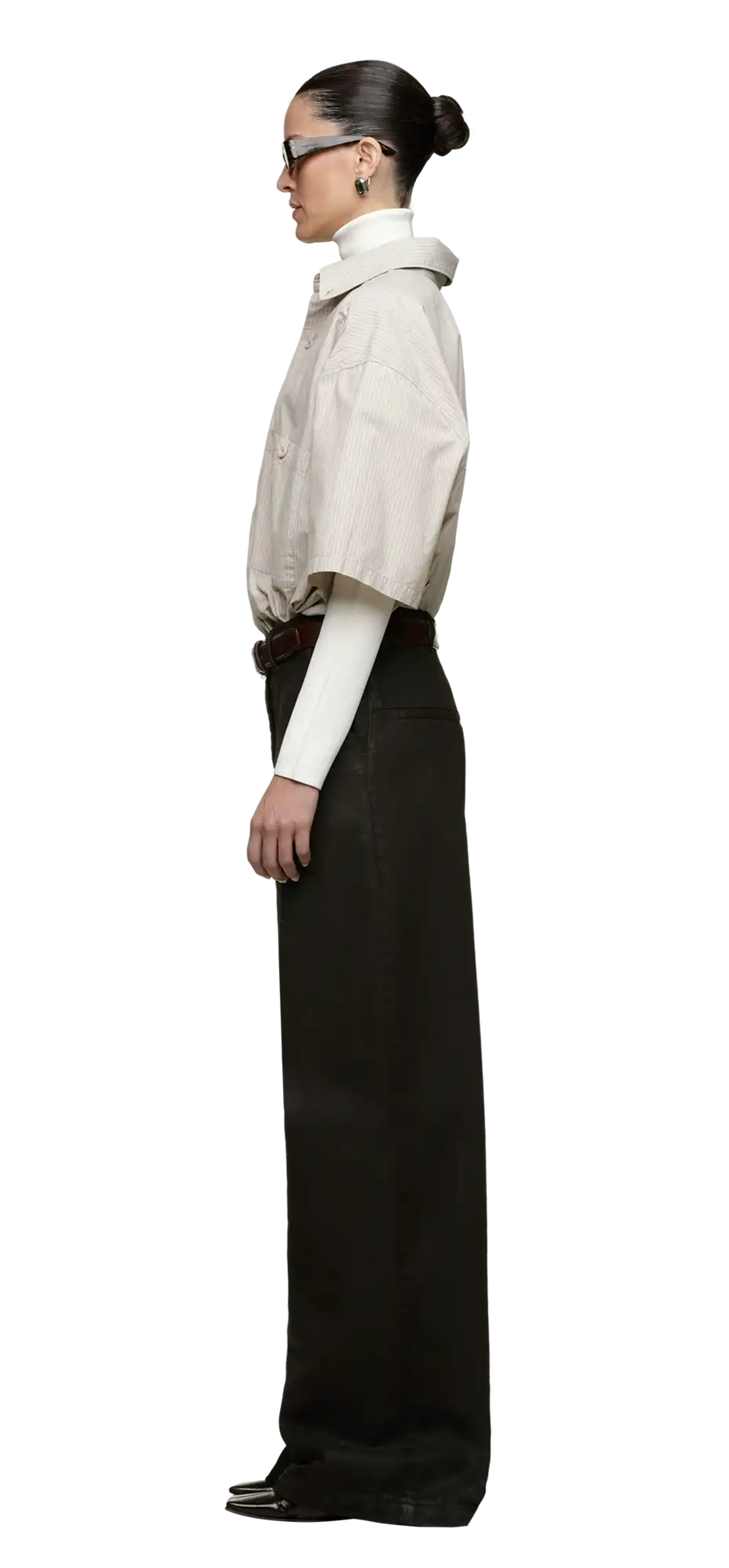 duper-ss-shirt-sandbar character left view