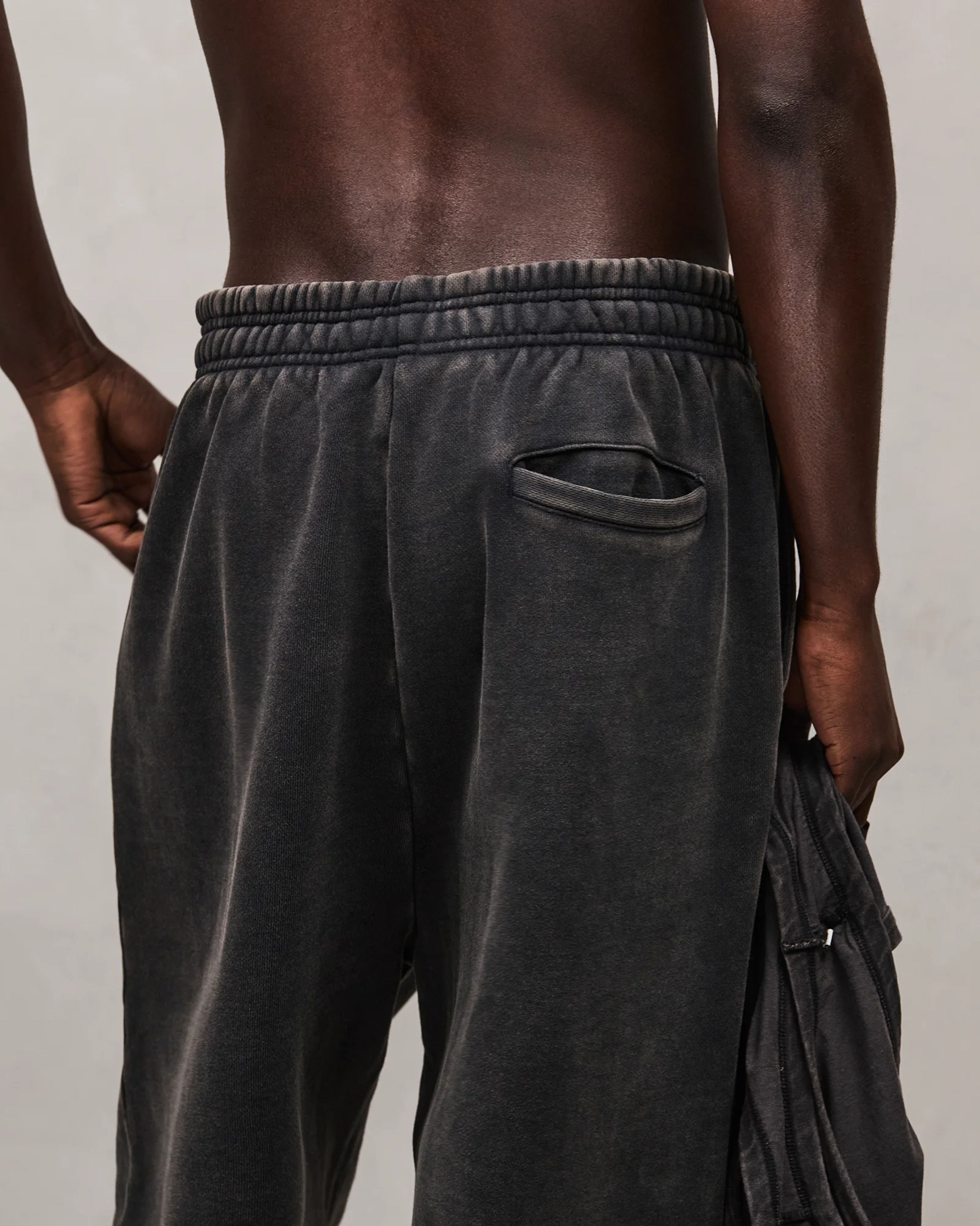 Standard Sweat Washed Black - Image 4